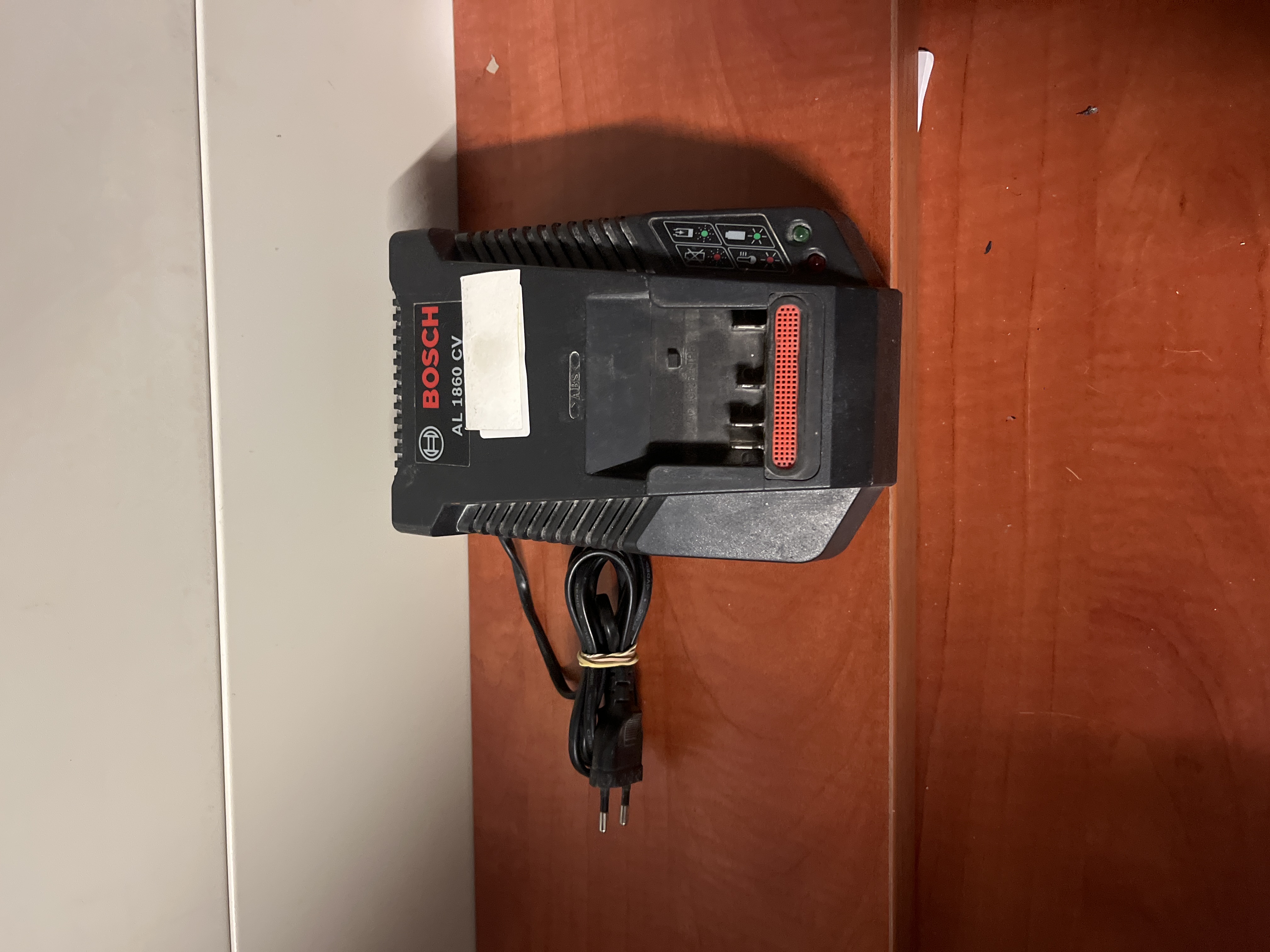 Chargeur Bosch AL 1860 CV