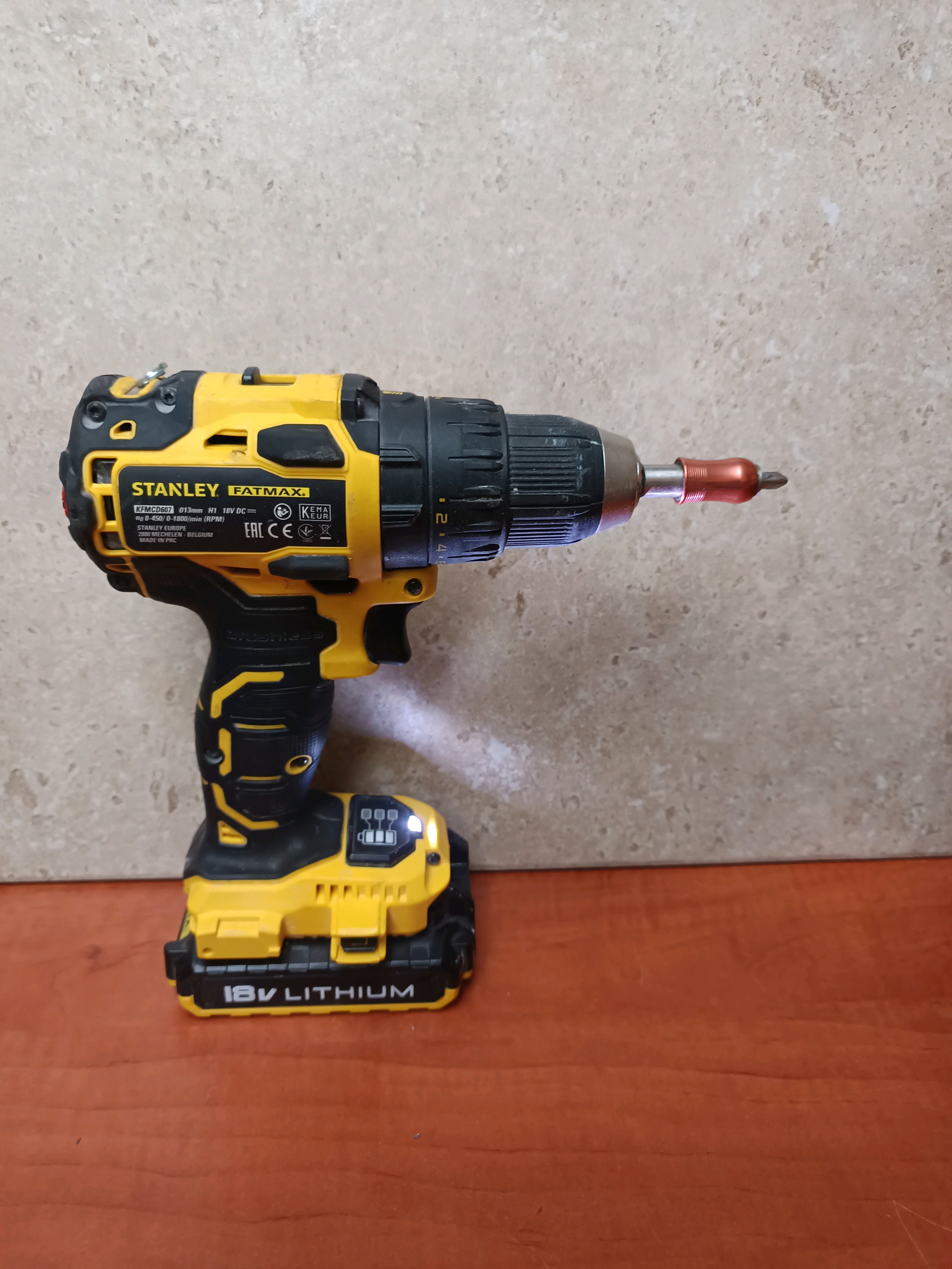 Perceuse-visseuse sans fil 18V Stanley FatMax (Lithium) - avec batterie