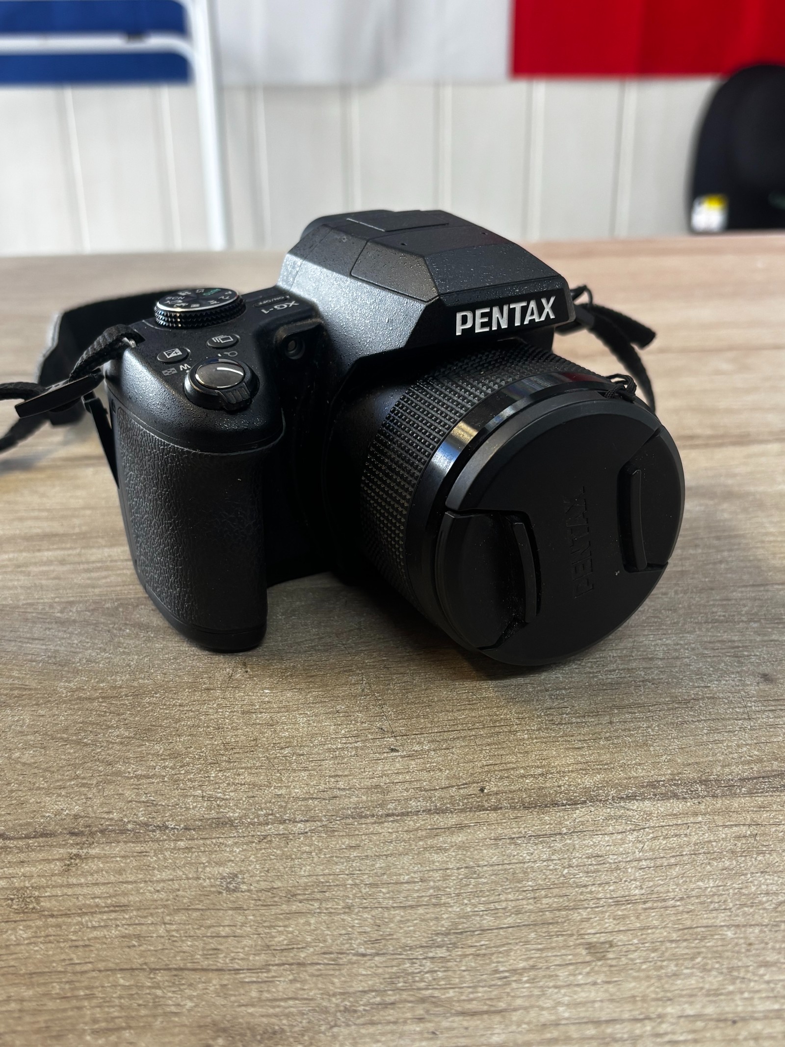 Appareil photo bridge Pentax XG-1