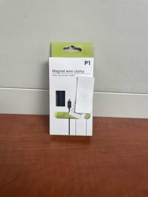 P1 Magnet wire clamp (pince magnétique pour câble)