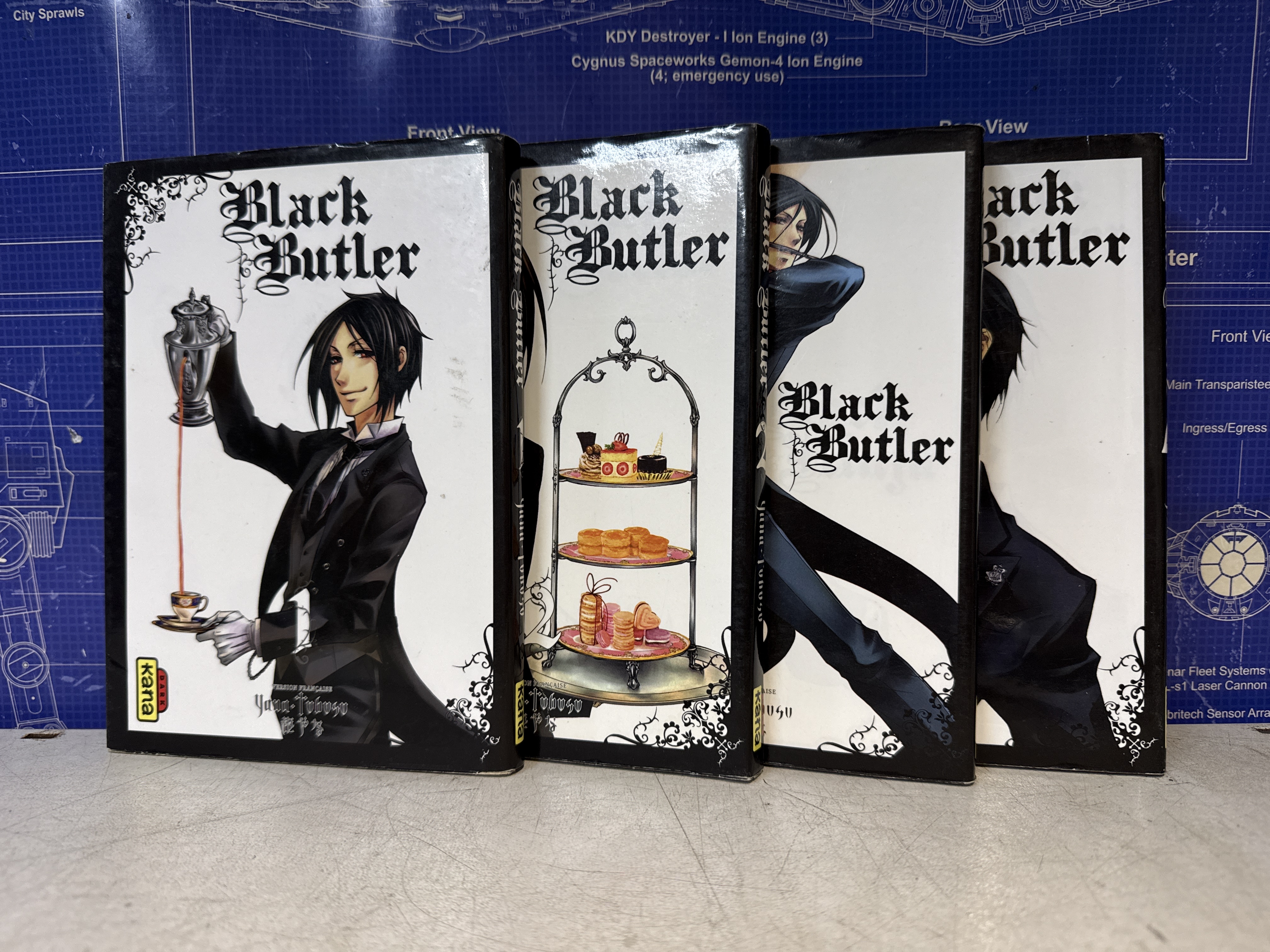 Lot de mangas Black Butler tomes 1 à 4 – Yana Toboso – Édition Kana — photo 2