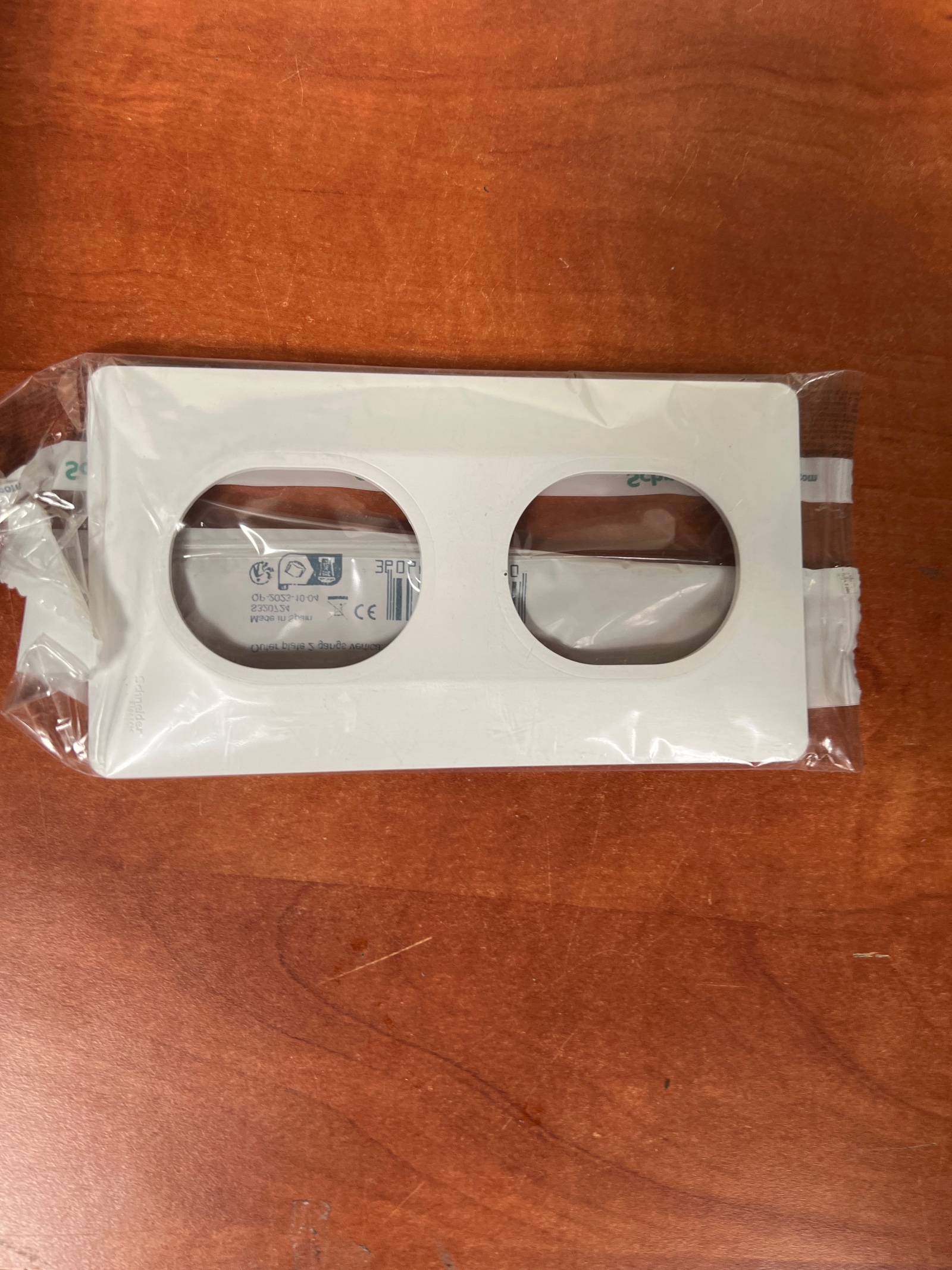 Schneider Electric Ovalis S320724 plaque 2 postes vertical 71 mm - blanc