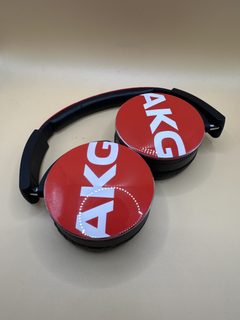 Casque AKG supra-aural rouge pliable