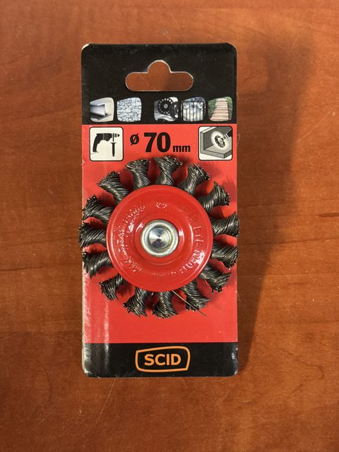 SCID brosse métallique circulaire torsadée Ø 70 mm
