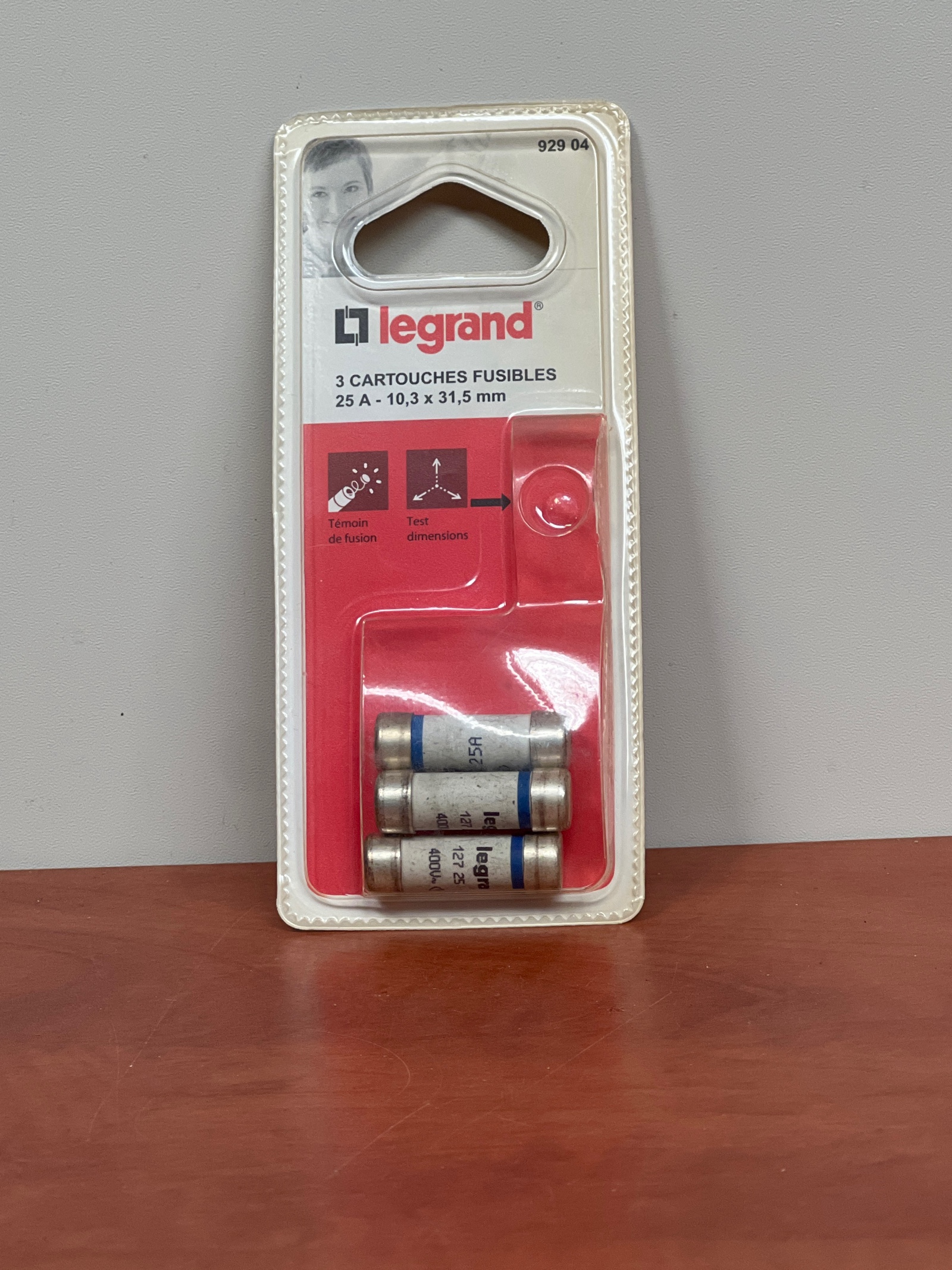 Legrand 929 D4 - 3 cartouches fusibles 25 A, 10,3 x 31,5 mm — photo 2