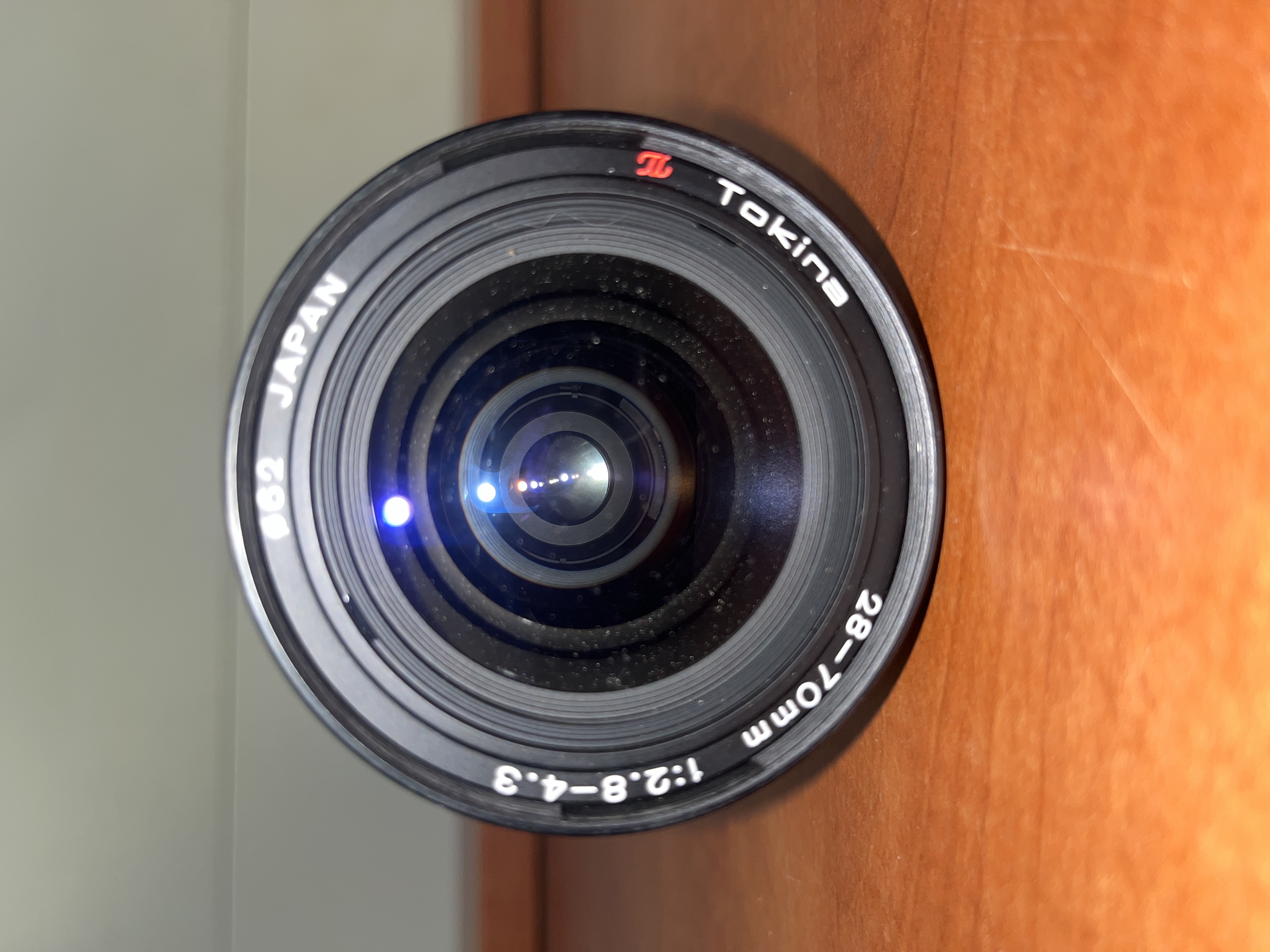 Objectif zoom Tokina 28-70mm f/2.8-4.3 (Ø62 mm)