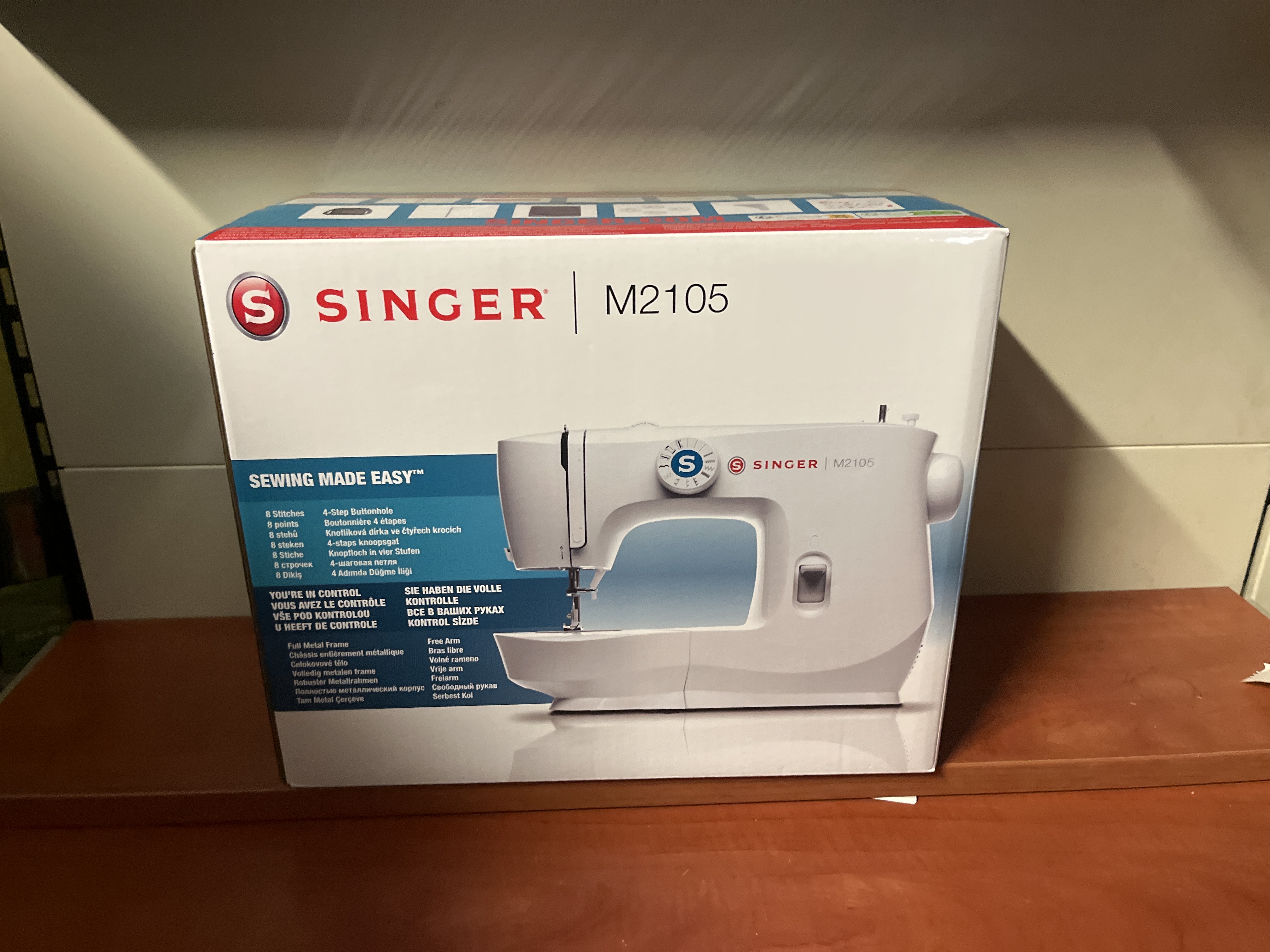 Machine à coudre Singer M2105