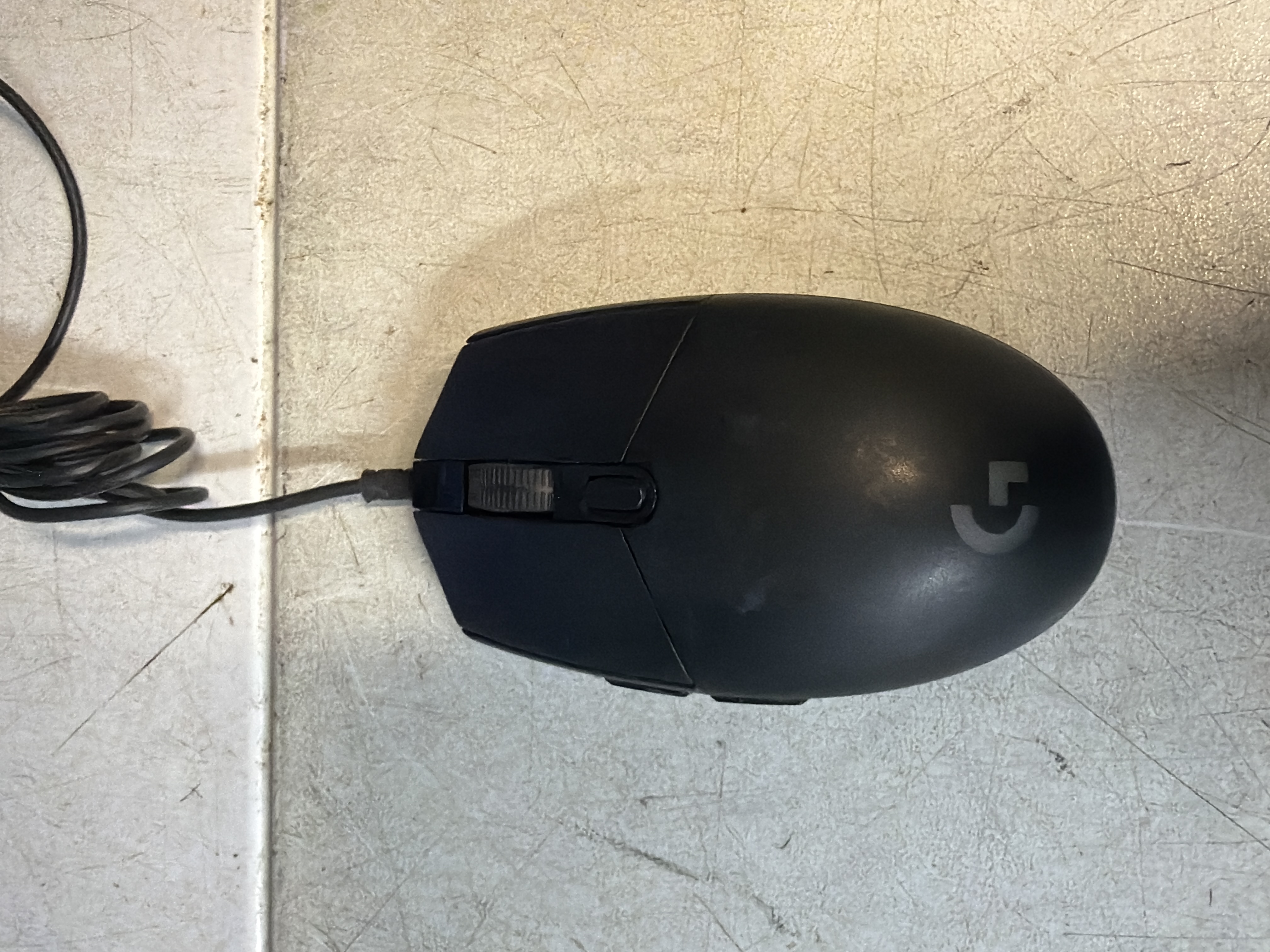Souris gaming filaire Logitech G203 LIGHTSYNC noire