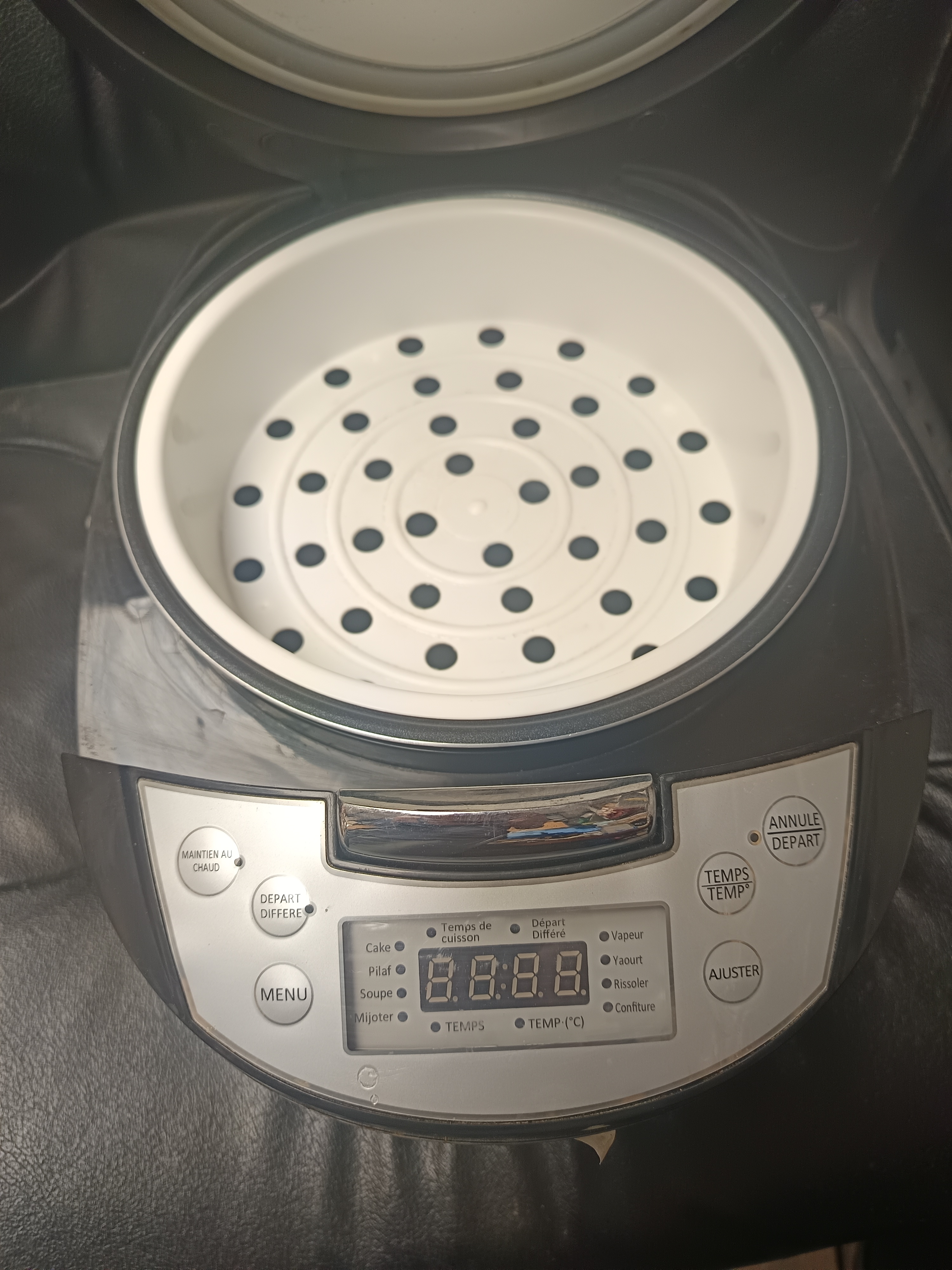 Multicuiseur Thomson avec panier vapeur