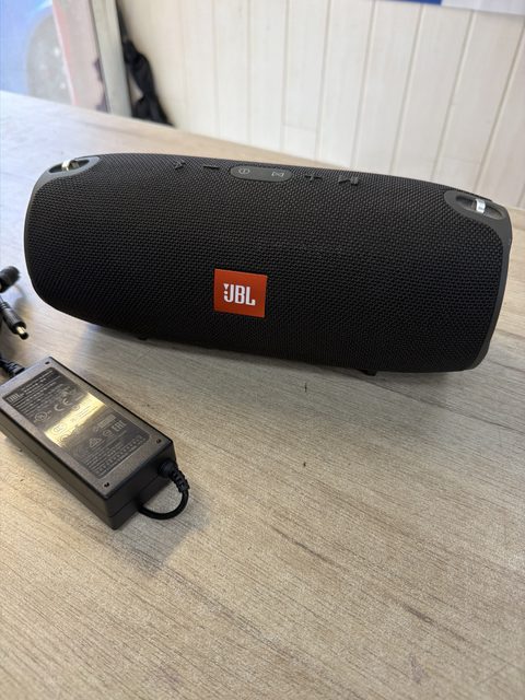 Enceinte portable Bluetooth JBL Xtreme noire