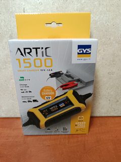 Chargeur de batterie GYS ARTIC 1500 Smart Charger 12V 1.5A