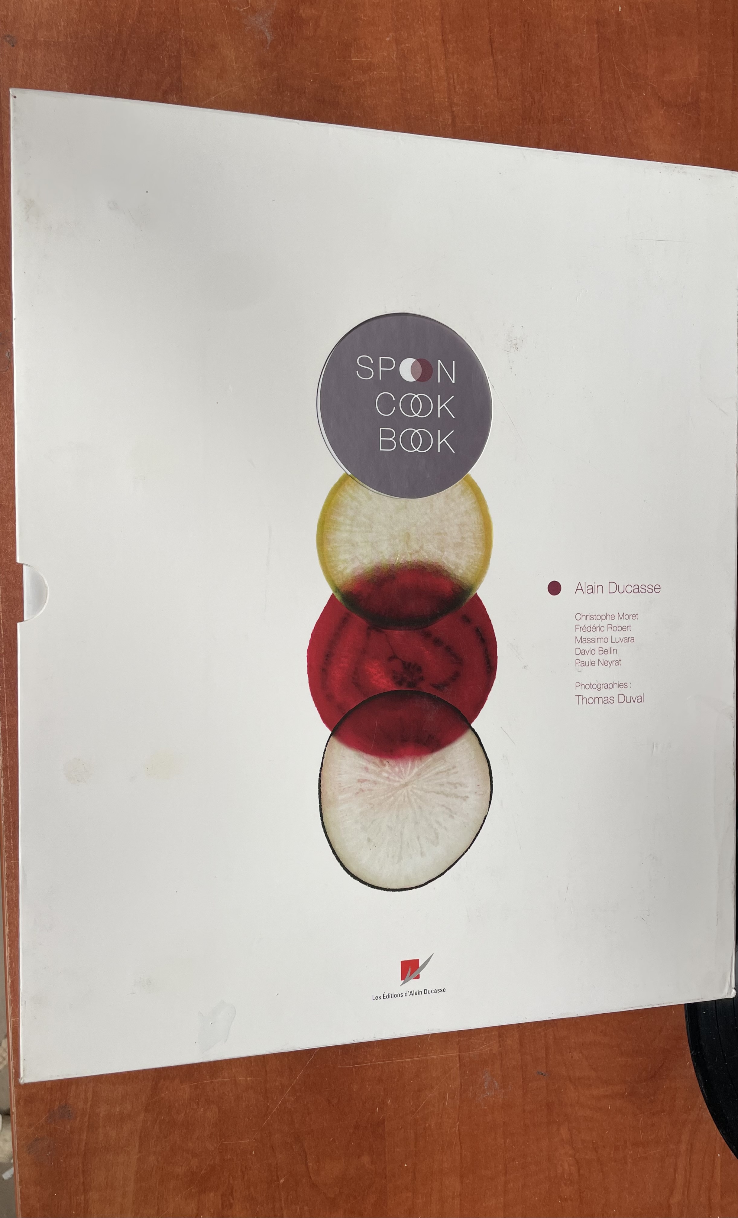 Spoon Cook Book Alain Ducasse beau livre cuisine