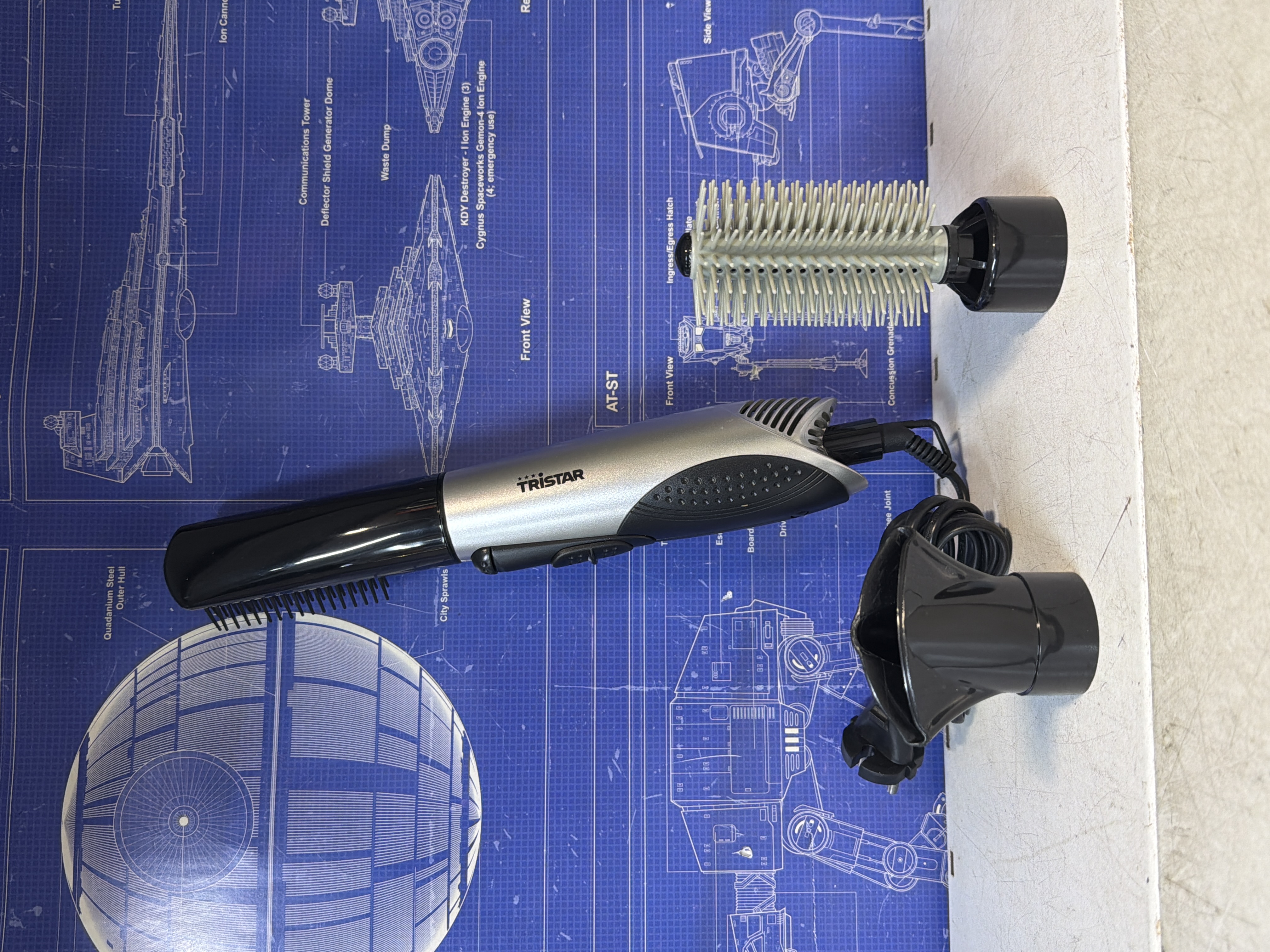 Brosse soufflante Tristar avec 2 embouts