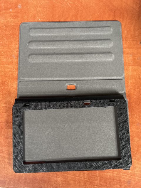 Housse folio noire pour tablette