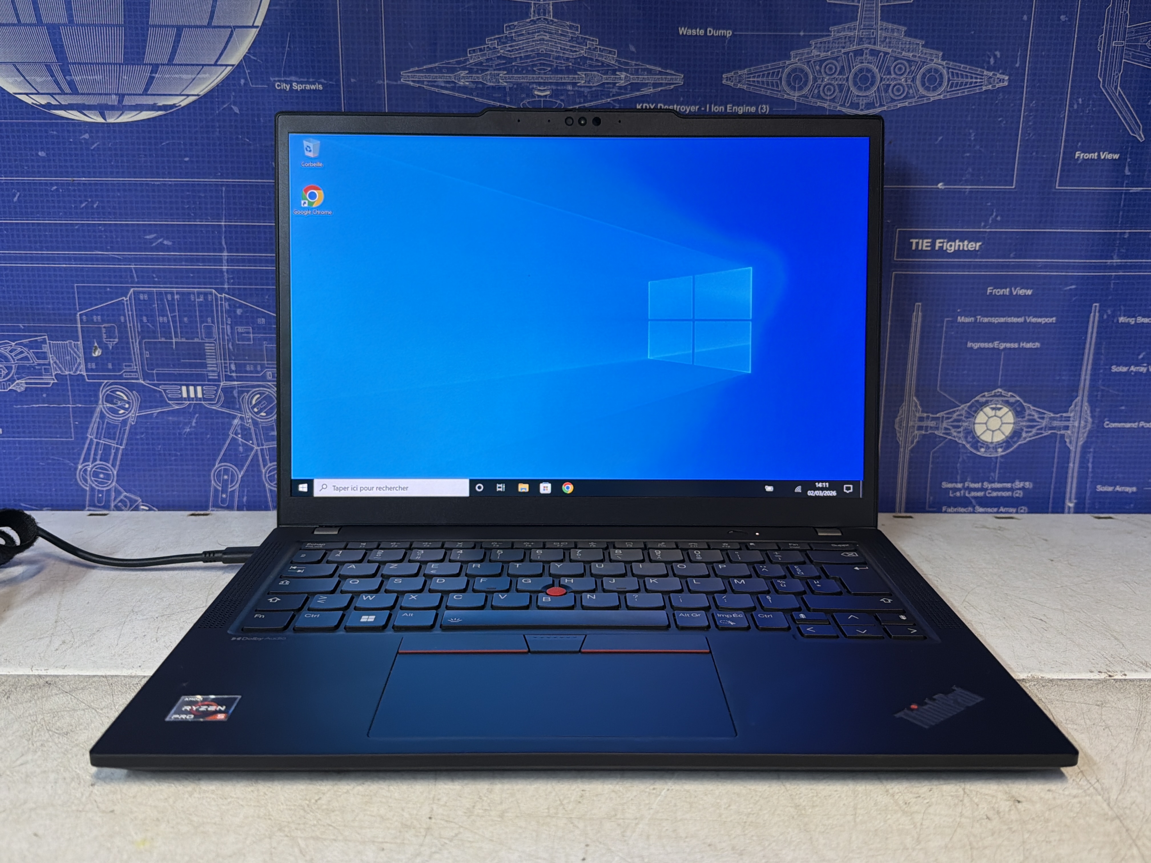 Lenovo ThinkPad - Ryzen 5 Pro, 16 Go RAM, 250 Go SSD, Windows 10, écran tactile