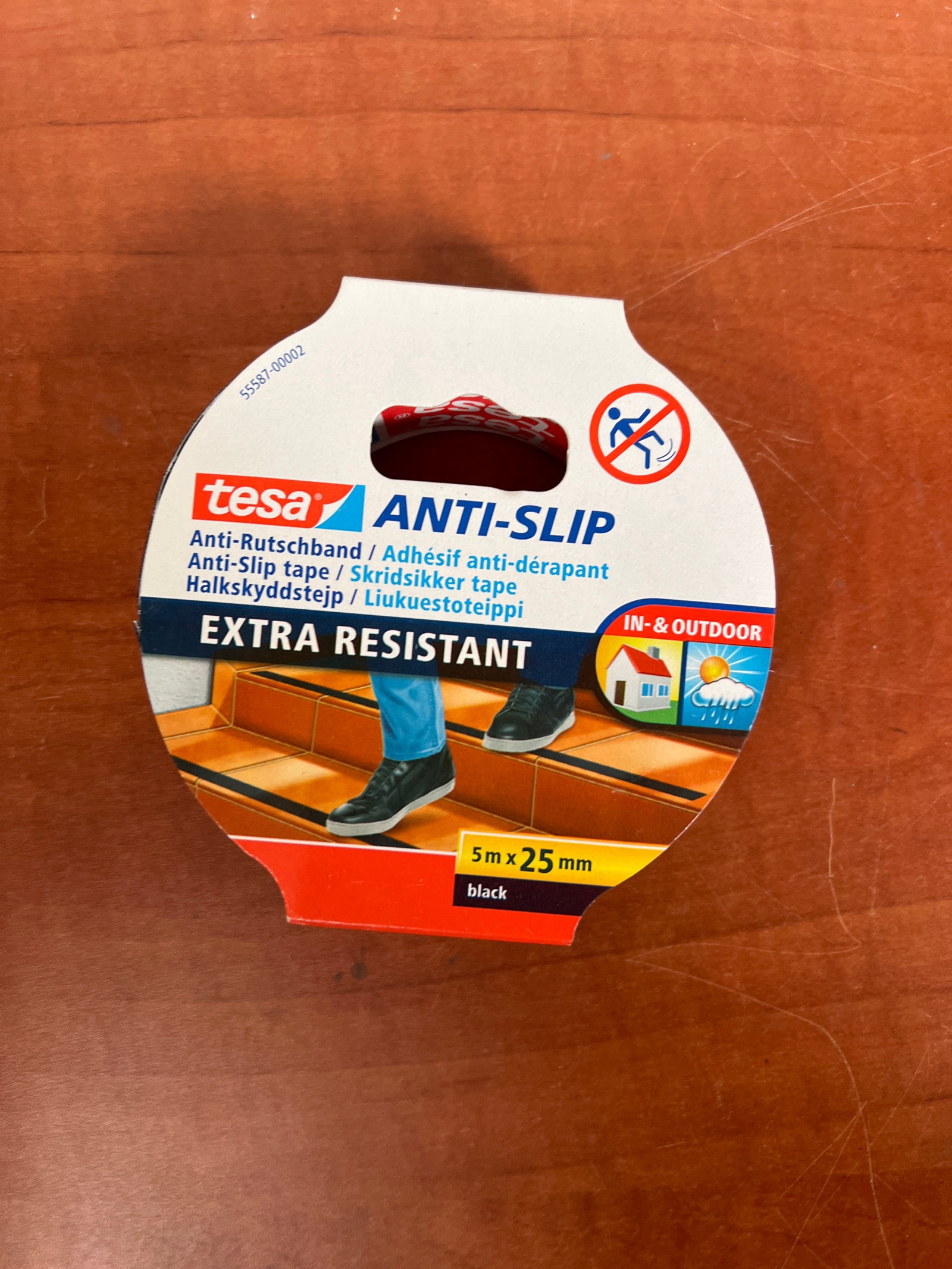 Tesa Anti-Slip Extra Resistant - Bande adhésive antidérapante 5 m x 25 mm - noir