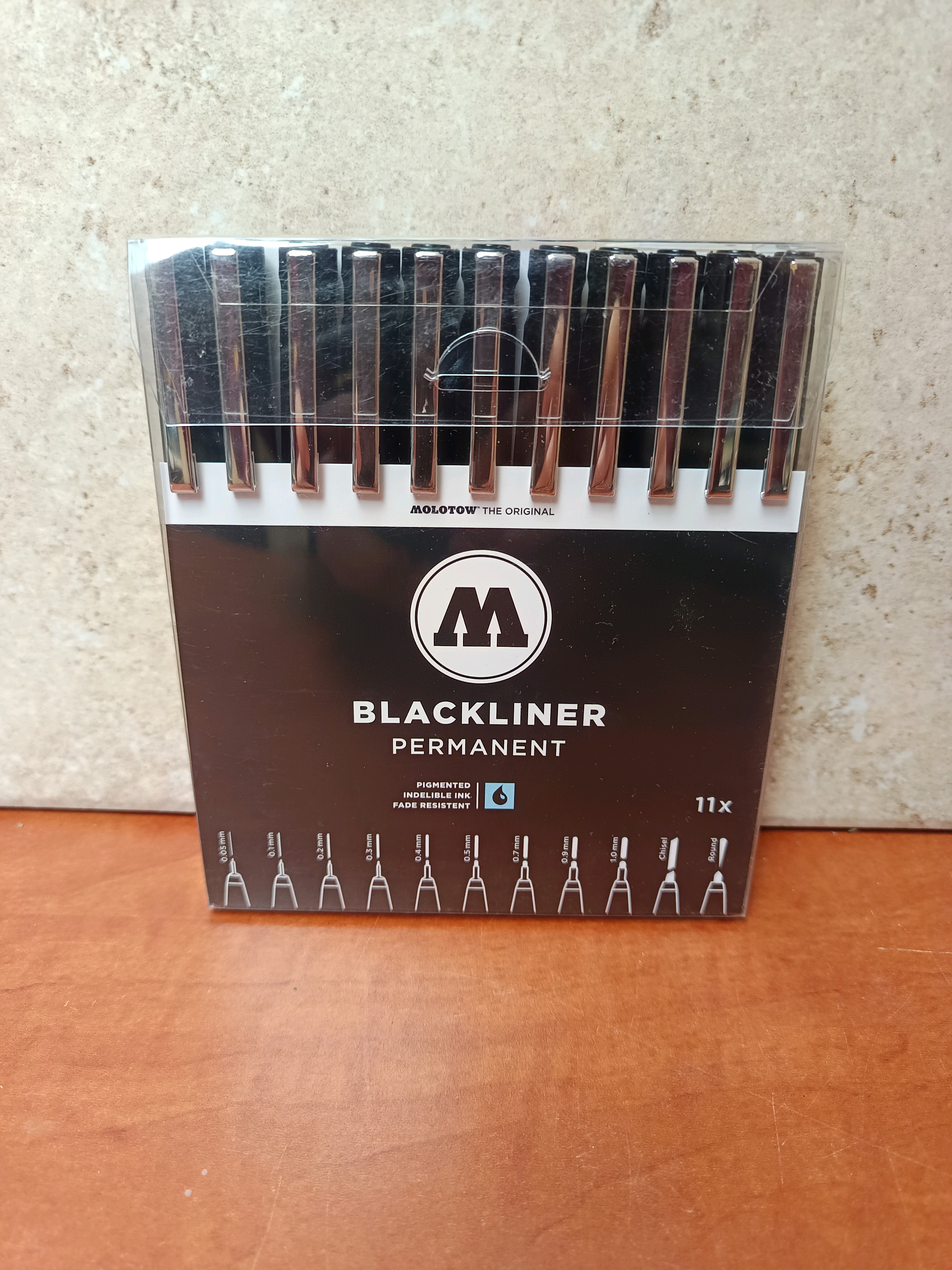 MOLOTOW Blackliner Permanent – Set de 11 fineliners noirs