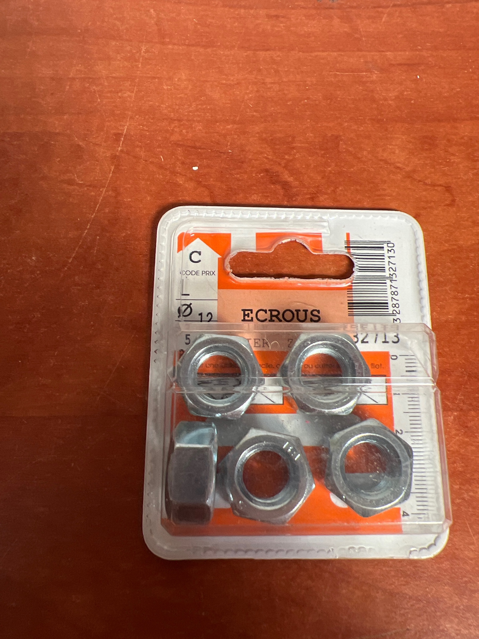 Écrous hexagonaux Ø12 – blister