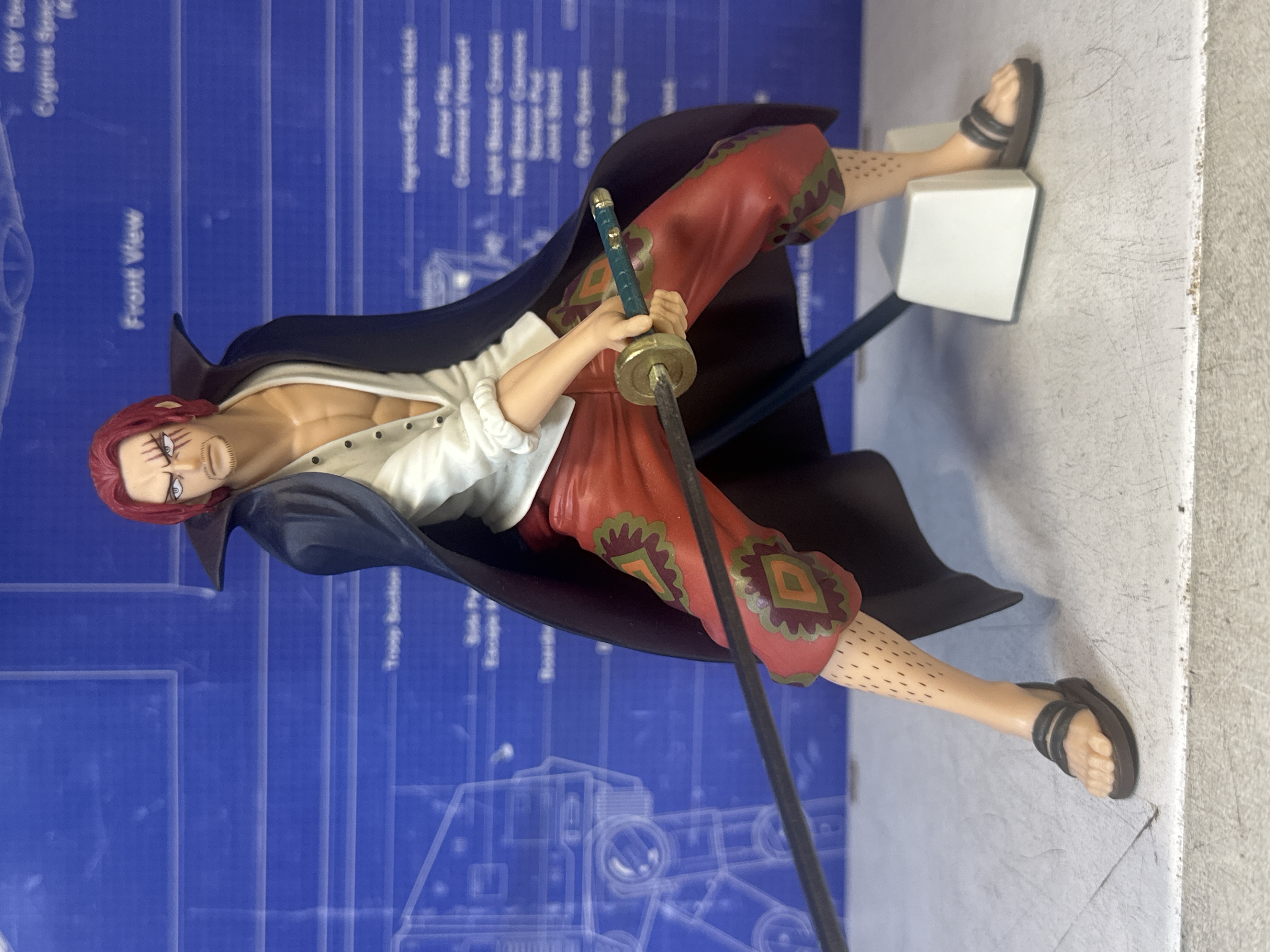 Figurine Shanks One Piece Red