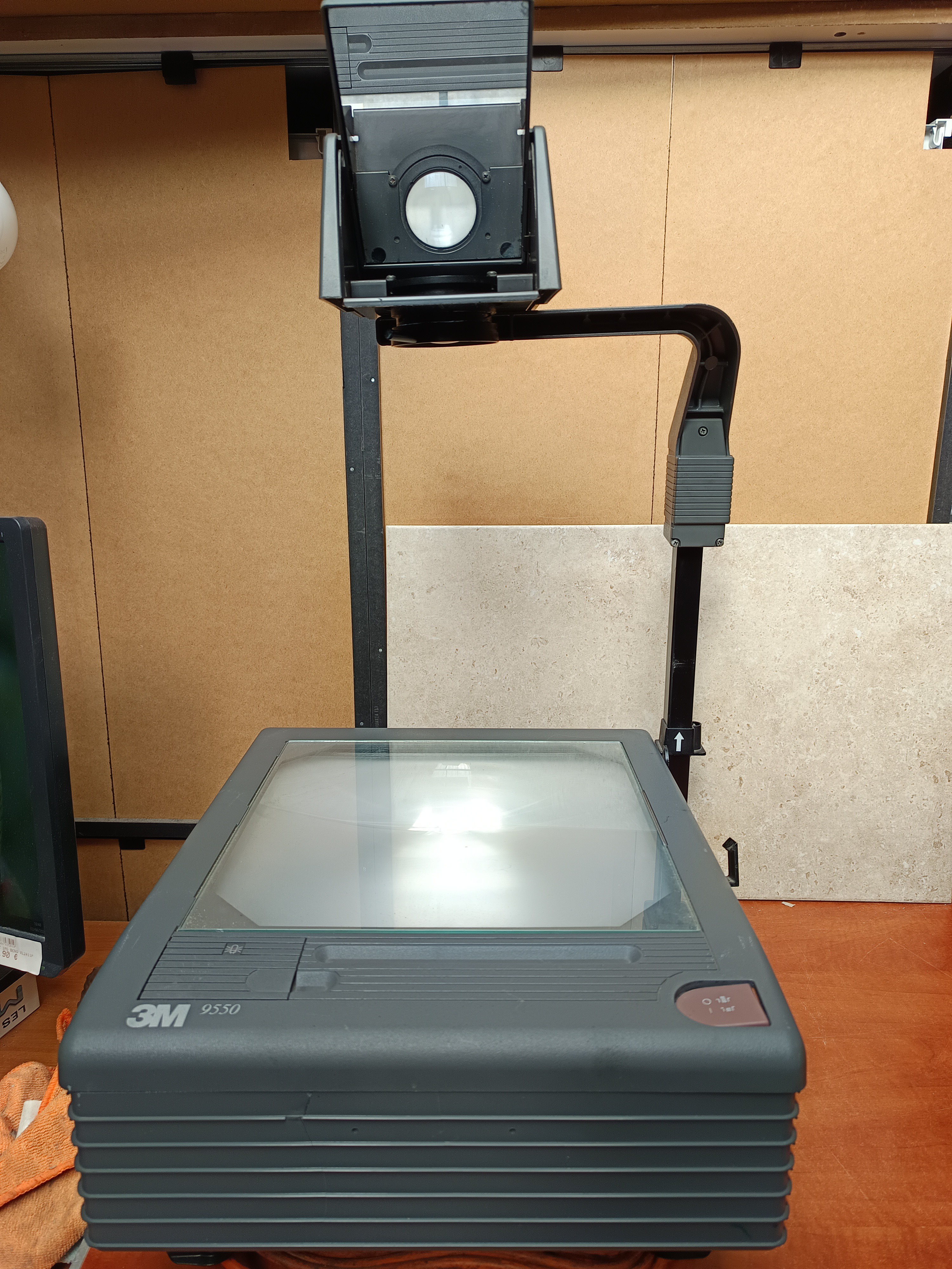 Rétroprojecteur 3M 9550 diascope