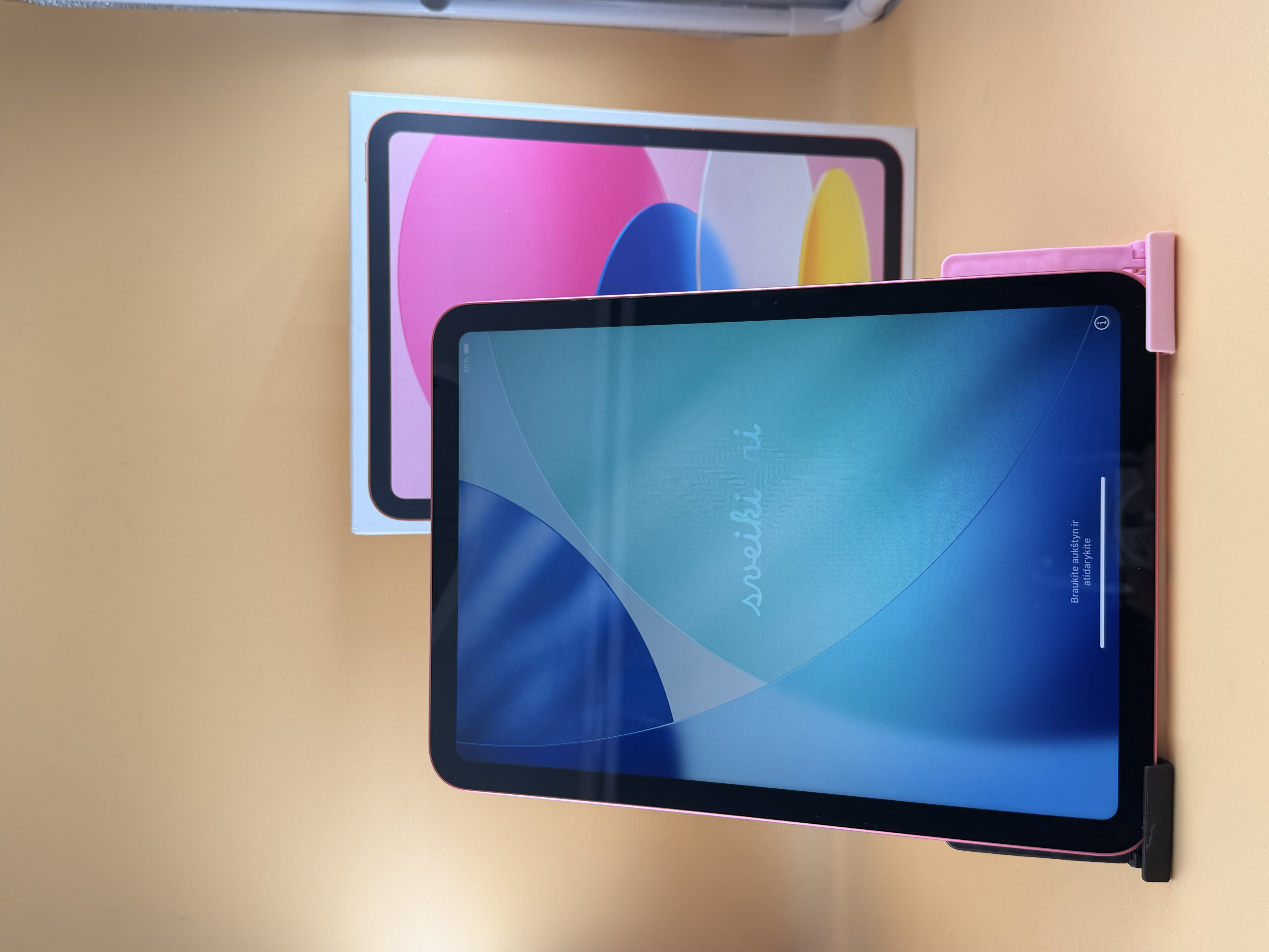 Apple iPad 11 pouces A16 128 Go Wi‑Fi rose (2025) — photo 2