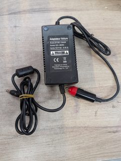 Adaptateur voiture 12V - prise allume-cigare mâle vers connecteur DC (barrel)