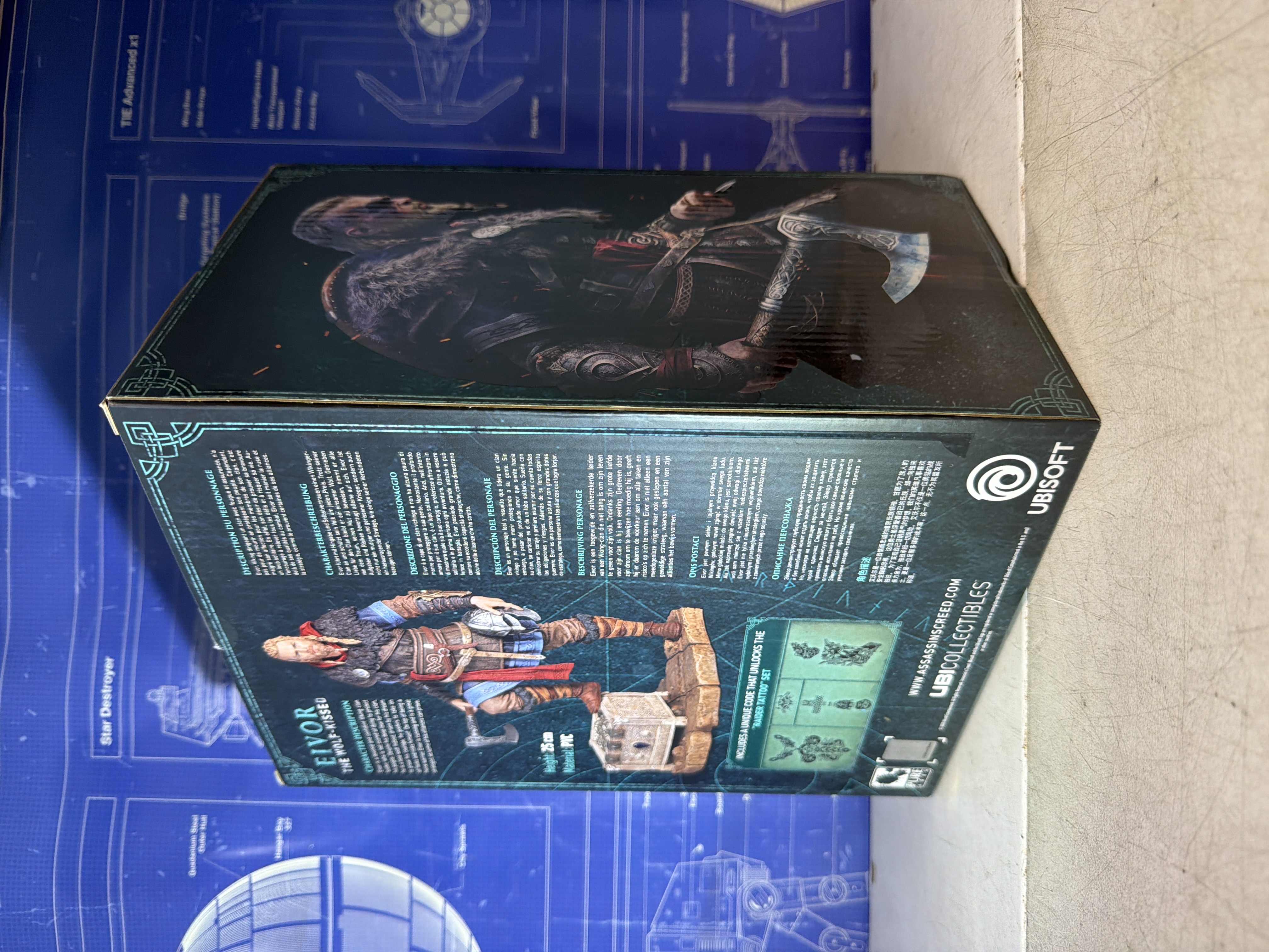 Figurine Eivor The Wolf-Kissed - Assassin's Creed Valhalla (en boîte) — photo 2