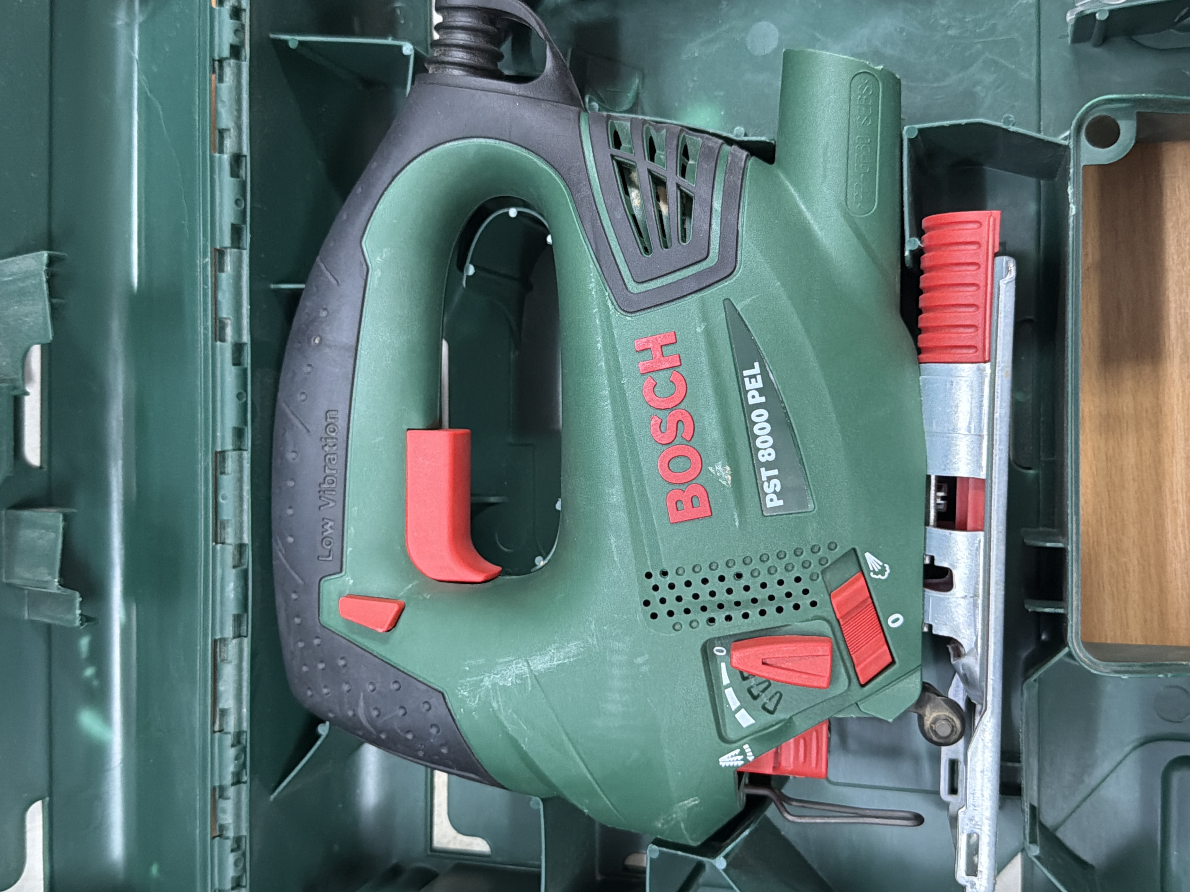 Bosch PST 8000 PEL scie sauteuse filaire 530 W avec coffret — photo 2