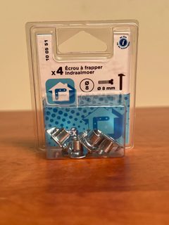 Écrous à frapper Ø8 mm (x4)