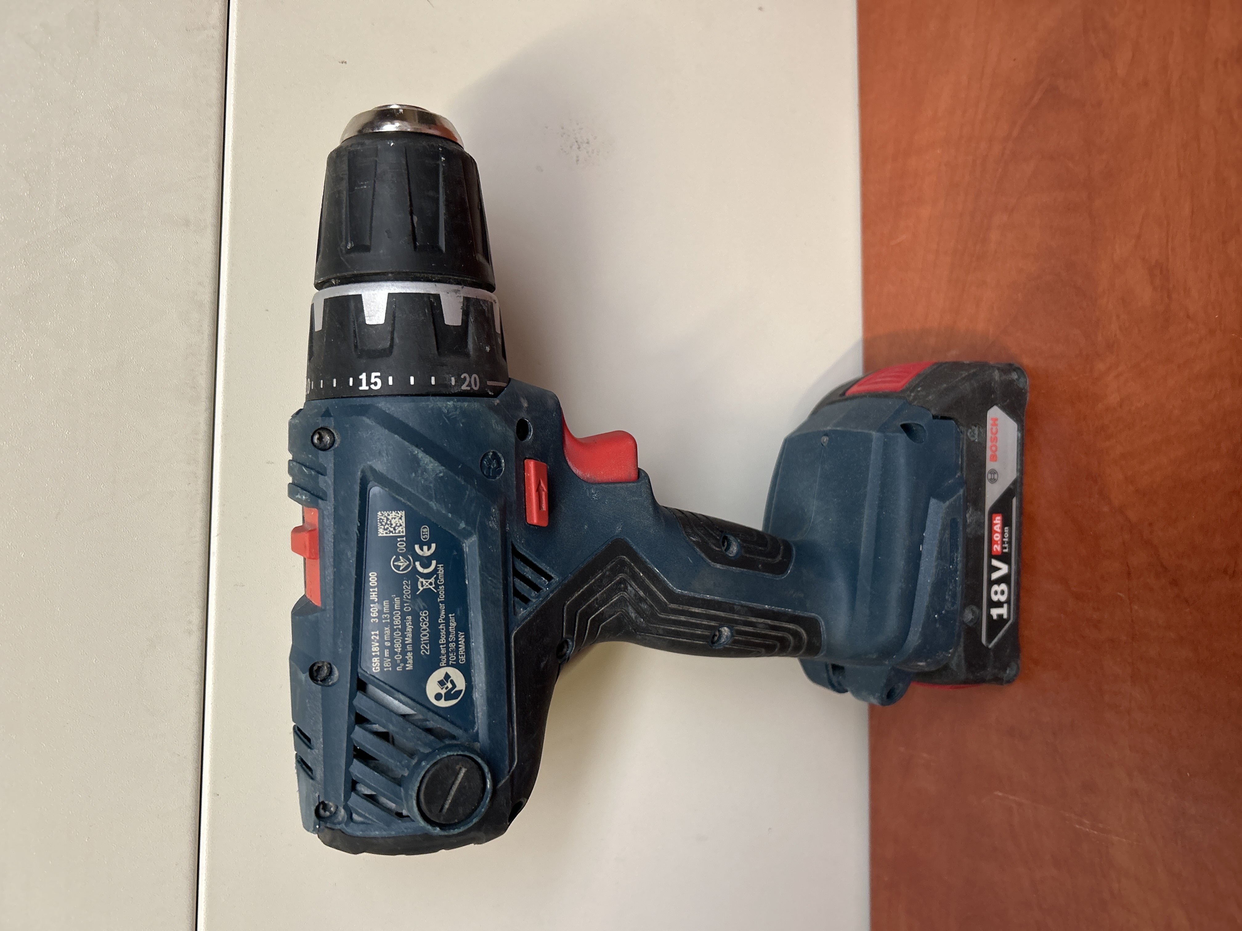 Perceuse-visseuse sans fil 18V (batterie incluse)