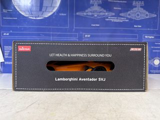 Voiture télécommandée Lamborghini Aventador SVJ Rastar