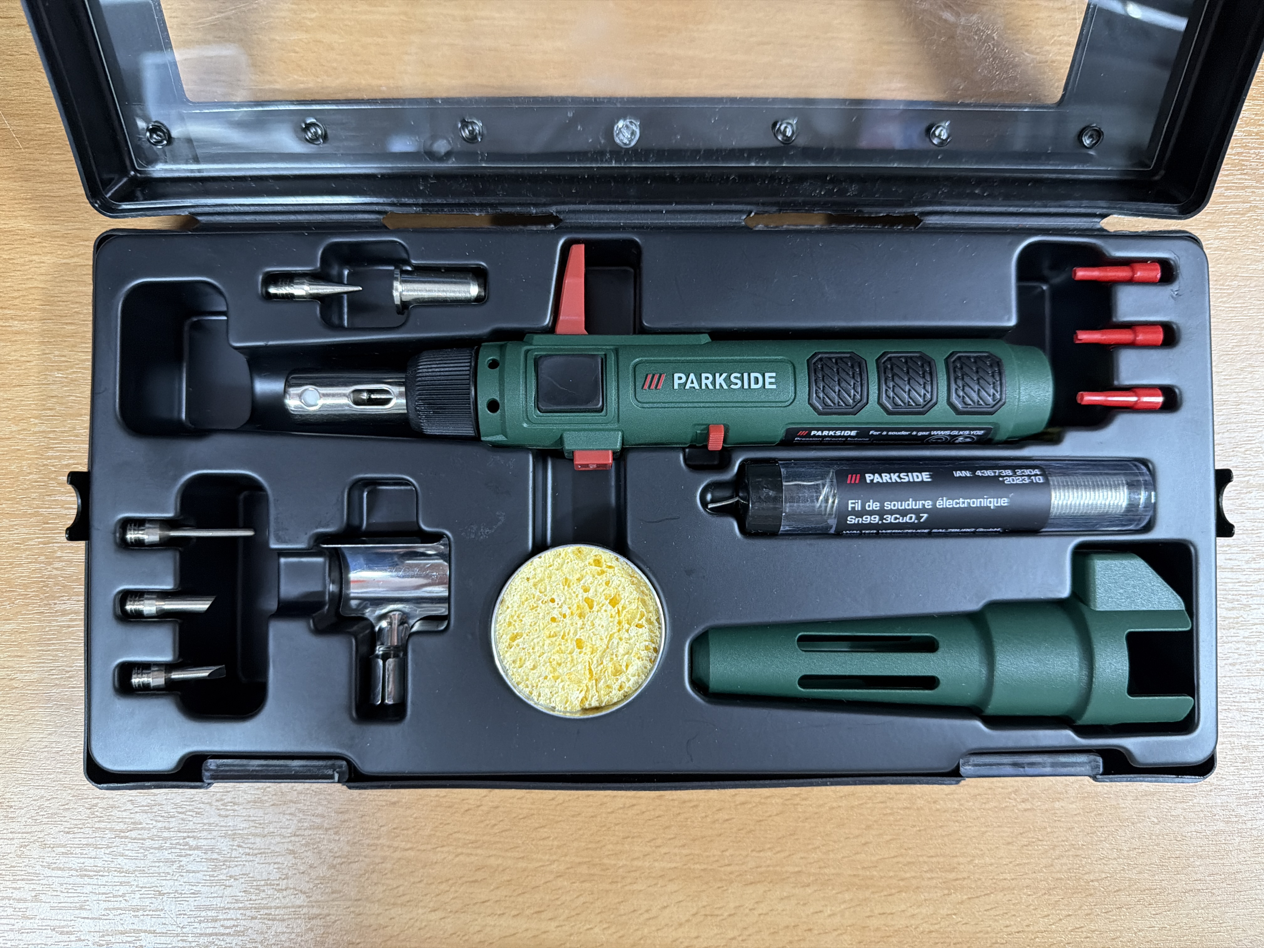 Kit fer à souder sans fil Parkside avec accessoires