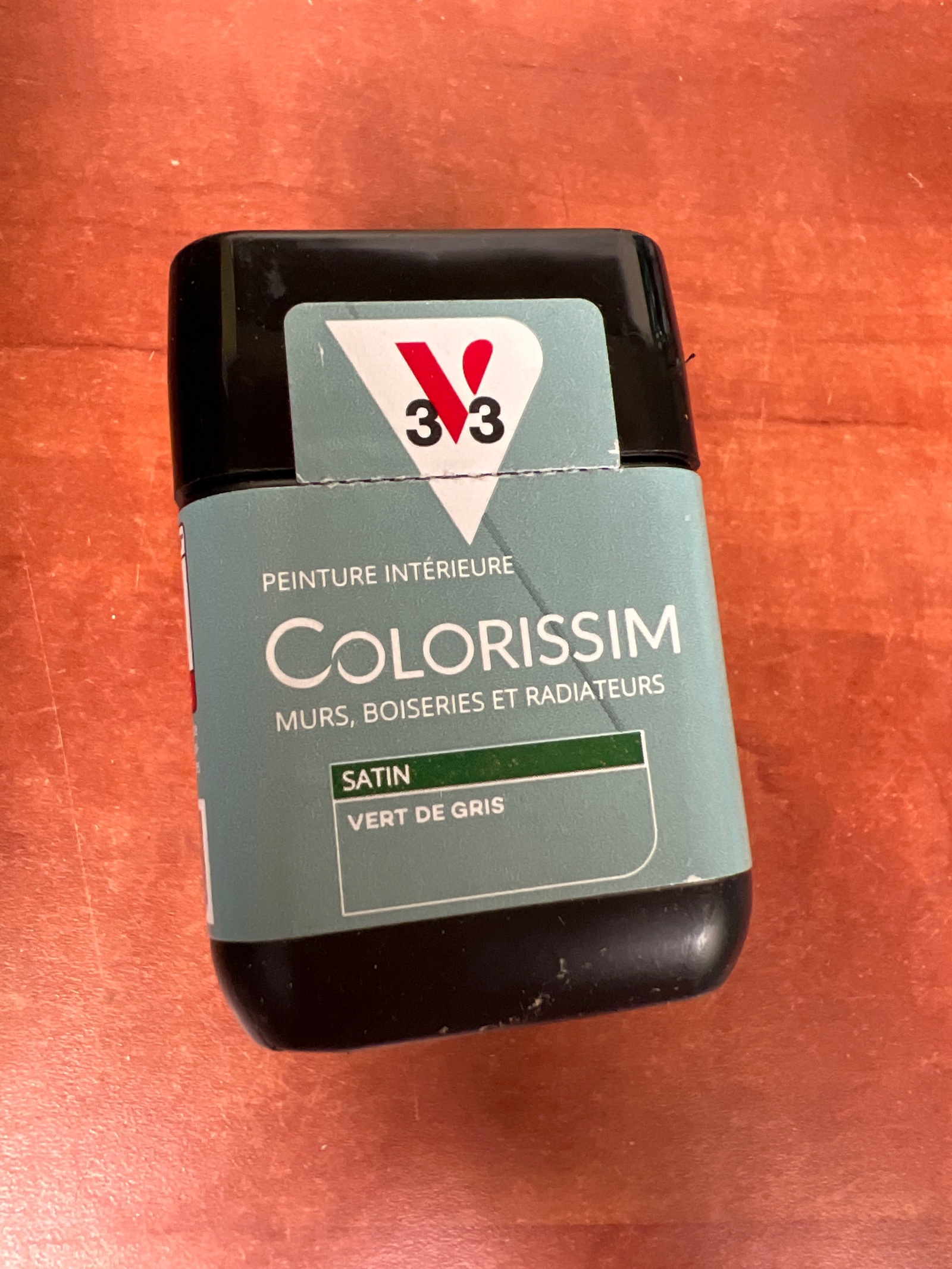 V33 Colorissim peinture intérieure satin Vert de gris (murs, boiseries et radiateurs)