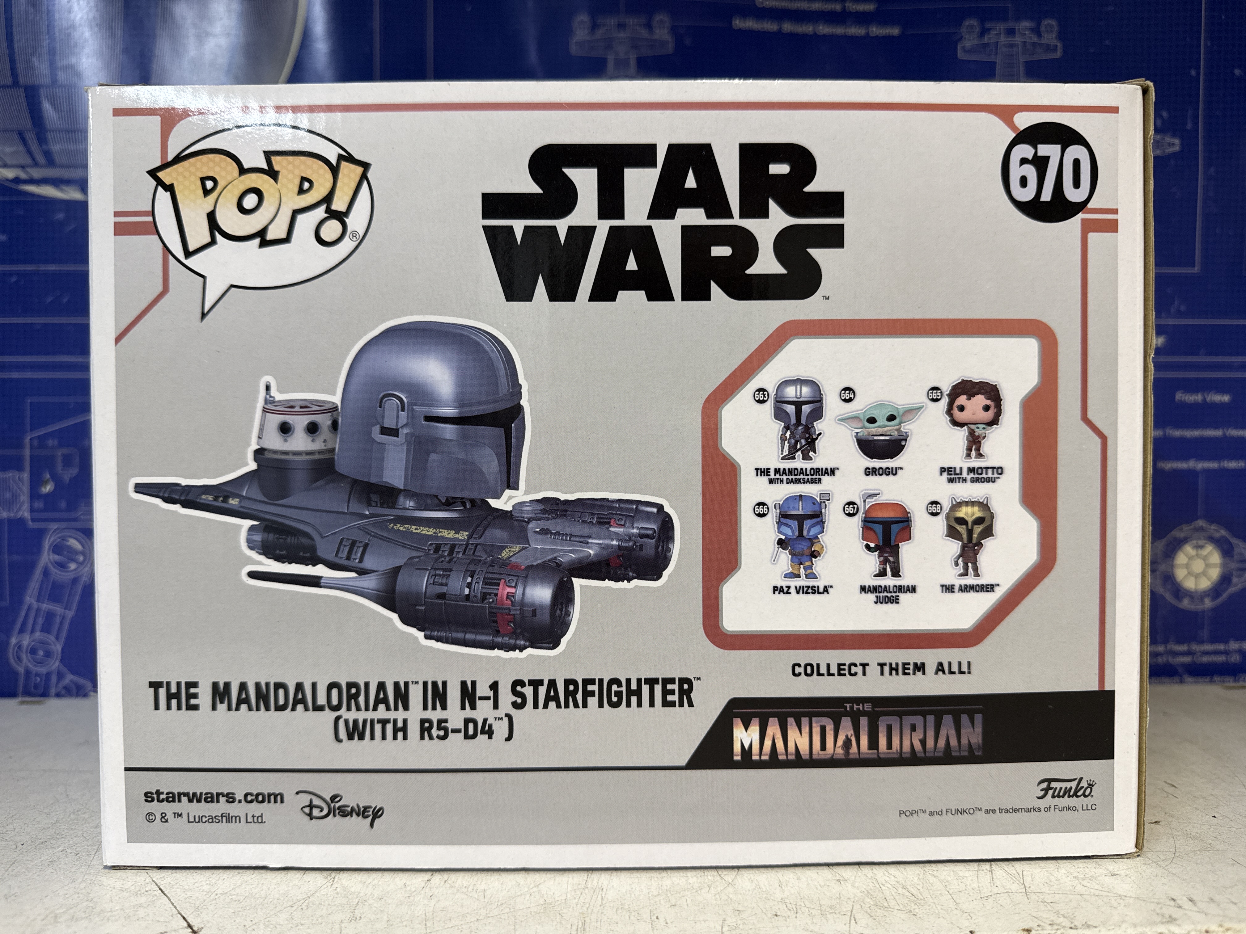 Funko Pop! Star Wars #670 - The Mandalorian in N-1 Starfighter (with R5-D4) — photo 2