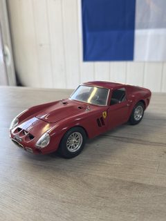 Bburago Ferrari 250 GTO 1962 miniature 1/18 rouge