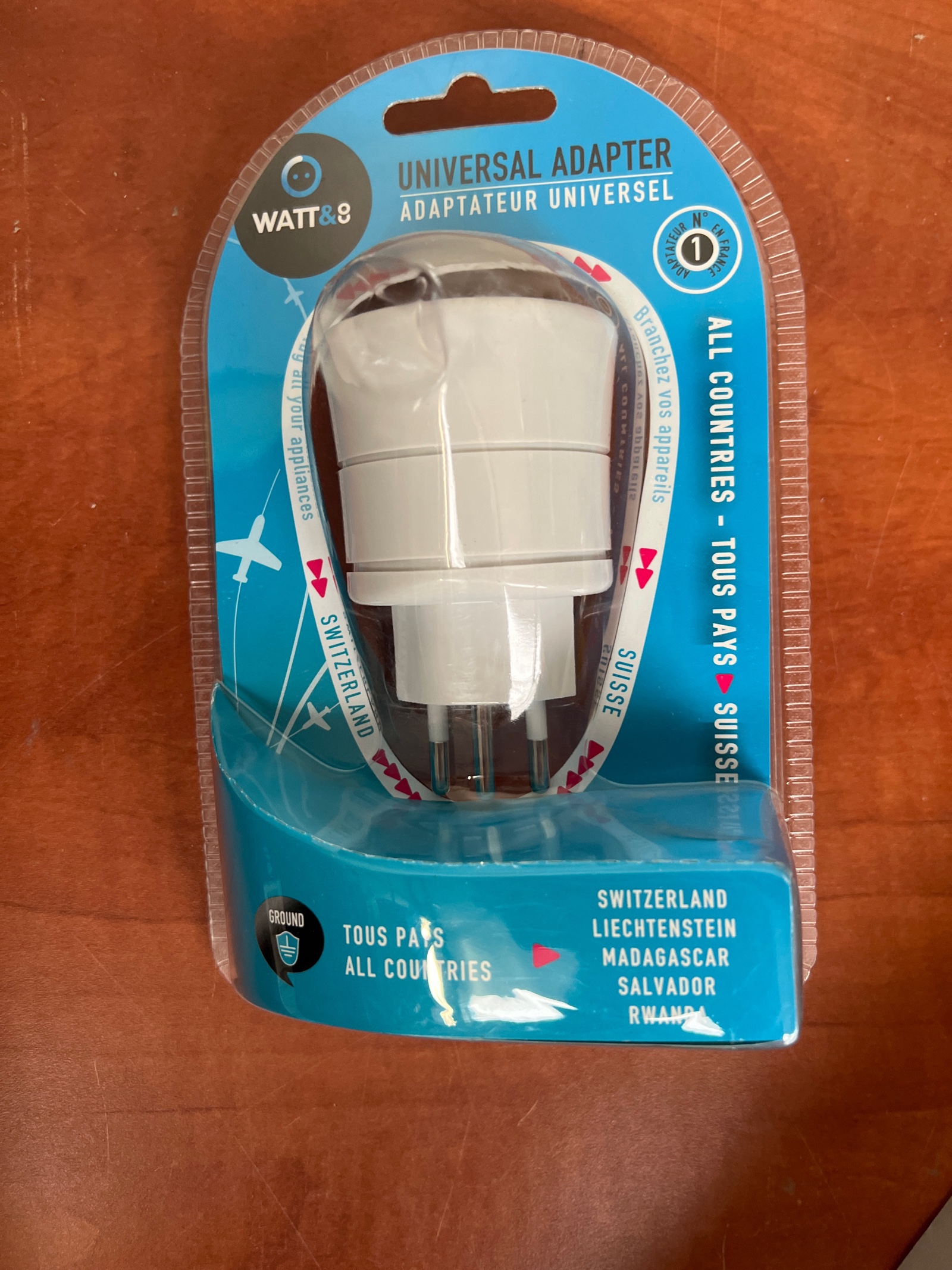 WATT&CO Adaptateur universel - Tous pays vers Suisse