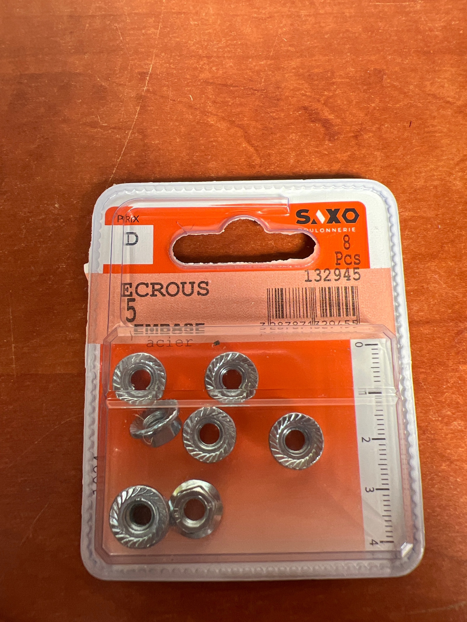 SAXO Écrous 5 à embase - 8 pièces