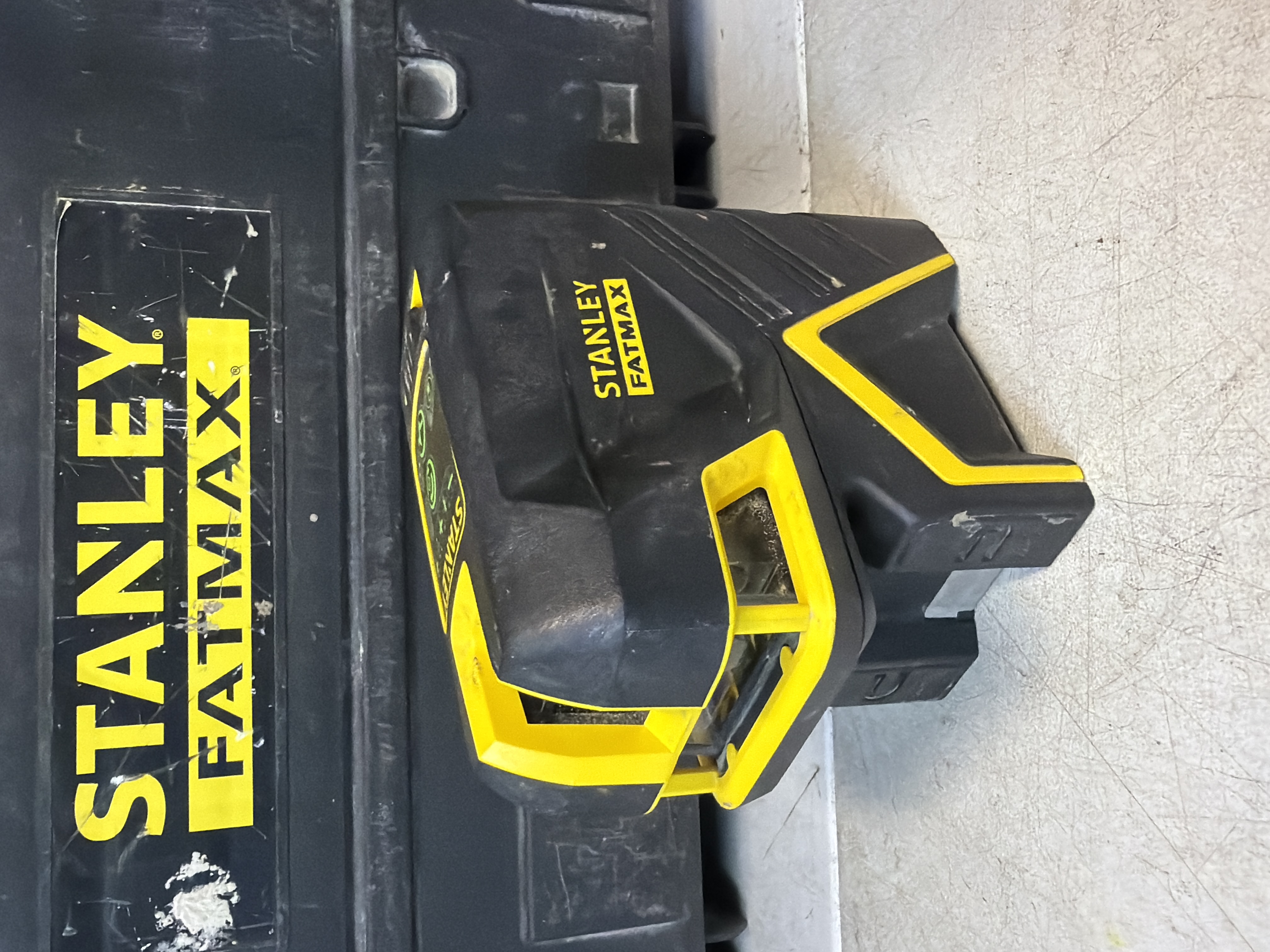 Laser Stanley Fatmax FMHT77438 avec coffret et support — photo 2