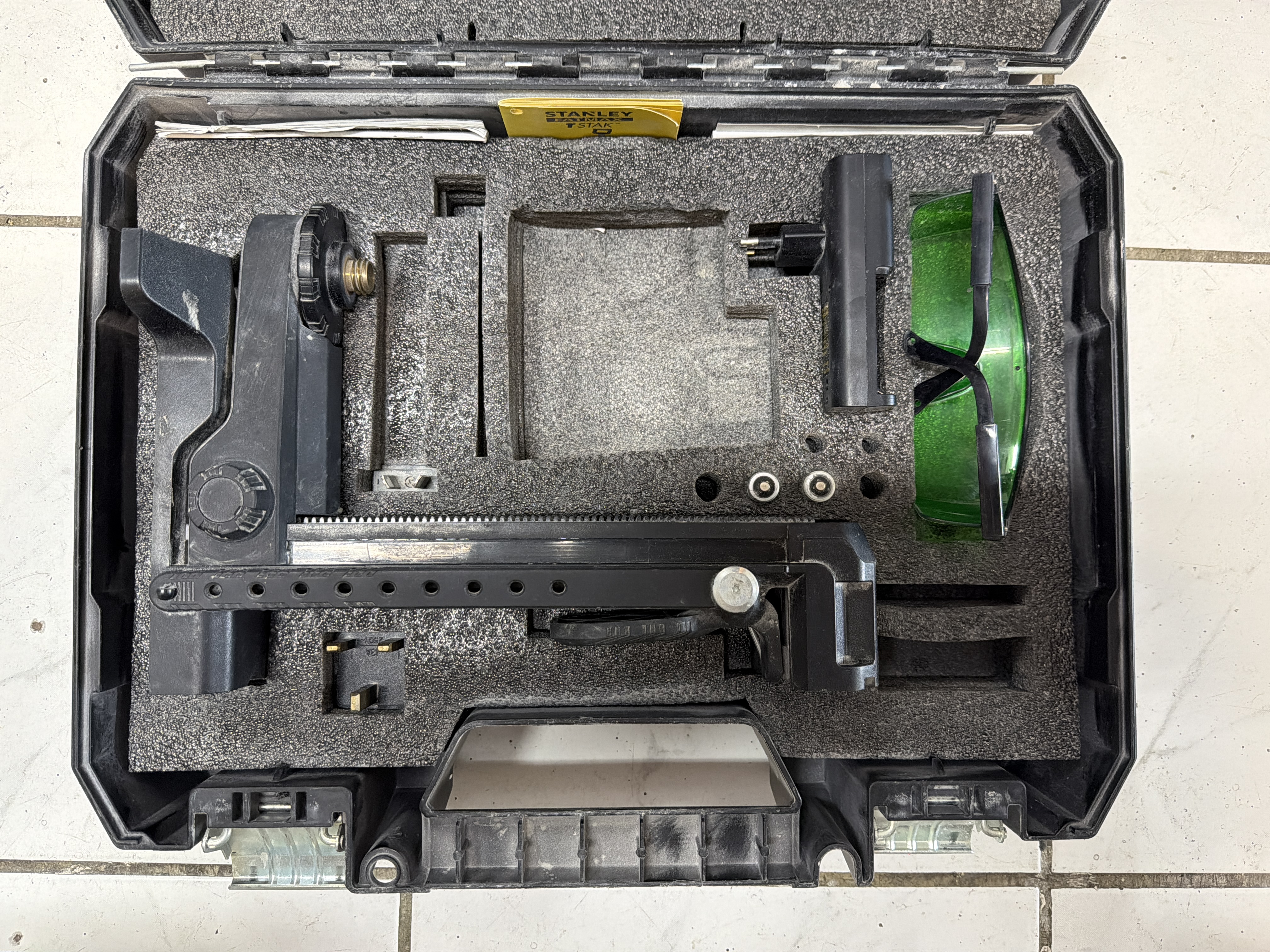 Laser Stanley Fatmax FMHT77438 avec coffret et support — photo 3