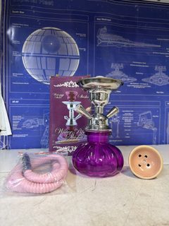 Chicha rose en verre avec tuyau