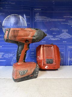 Boulonneuse Hilti sans fil avec batterie et chargeur