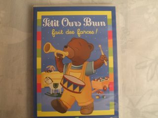 Petit Ours Brun Fait Des Farces