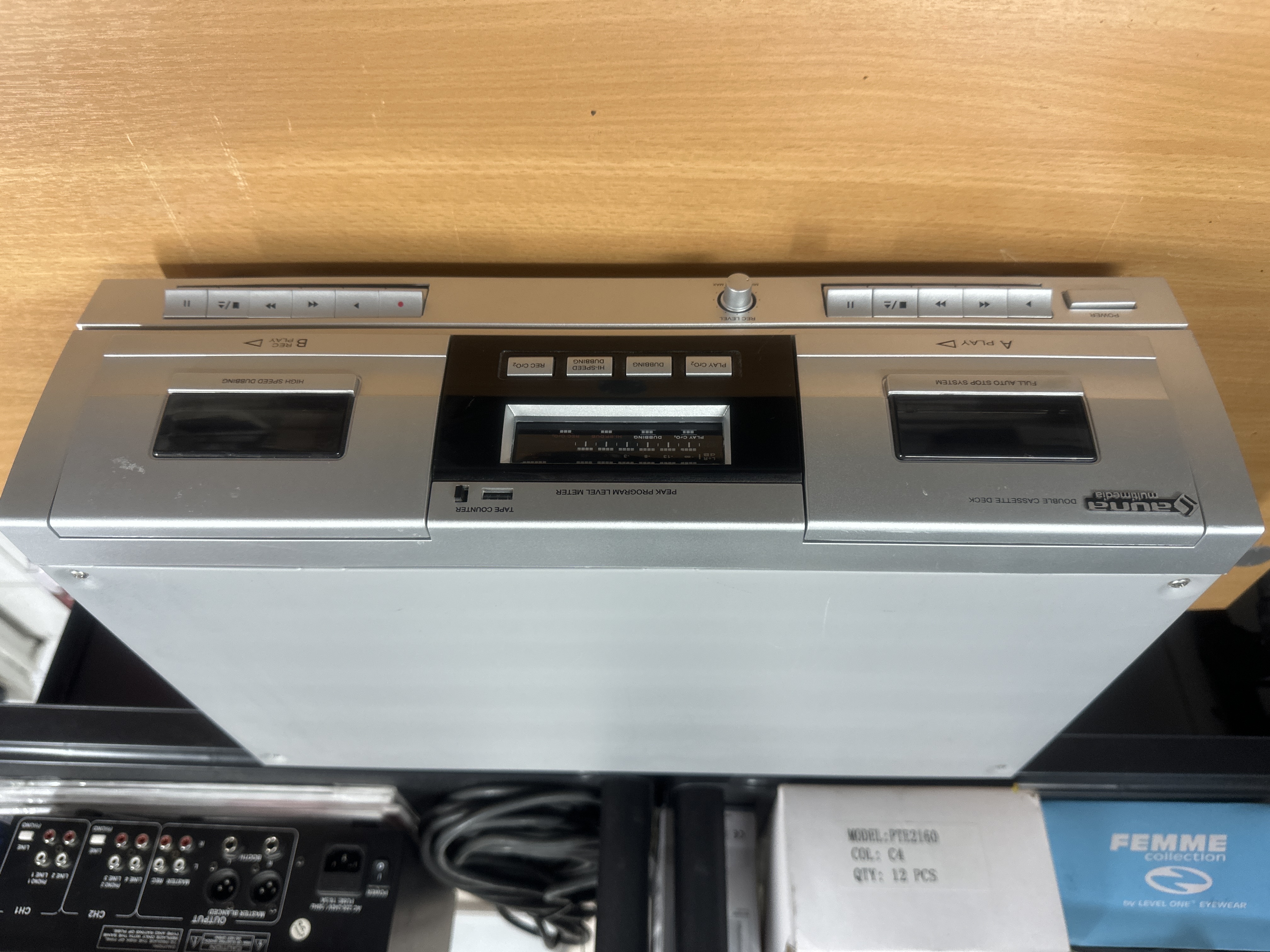 Double lecteur-enregistreur cassette avec tuner AM/FM