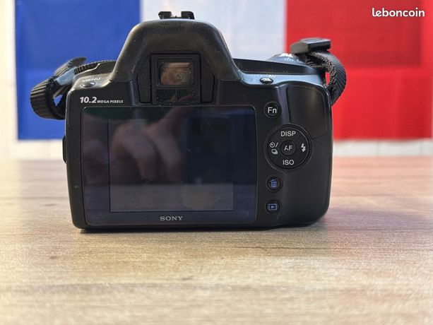 Appareil photo reflex Sony Alpha 230 avec objectif — photo 2