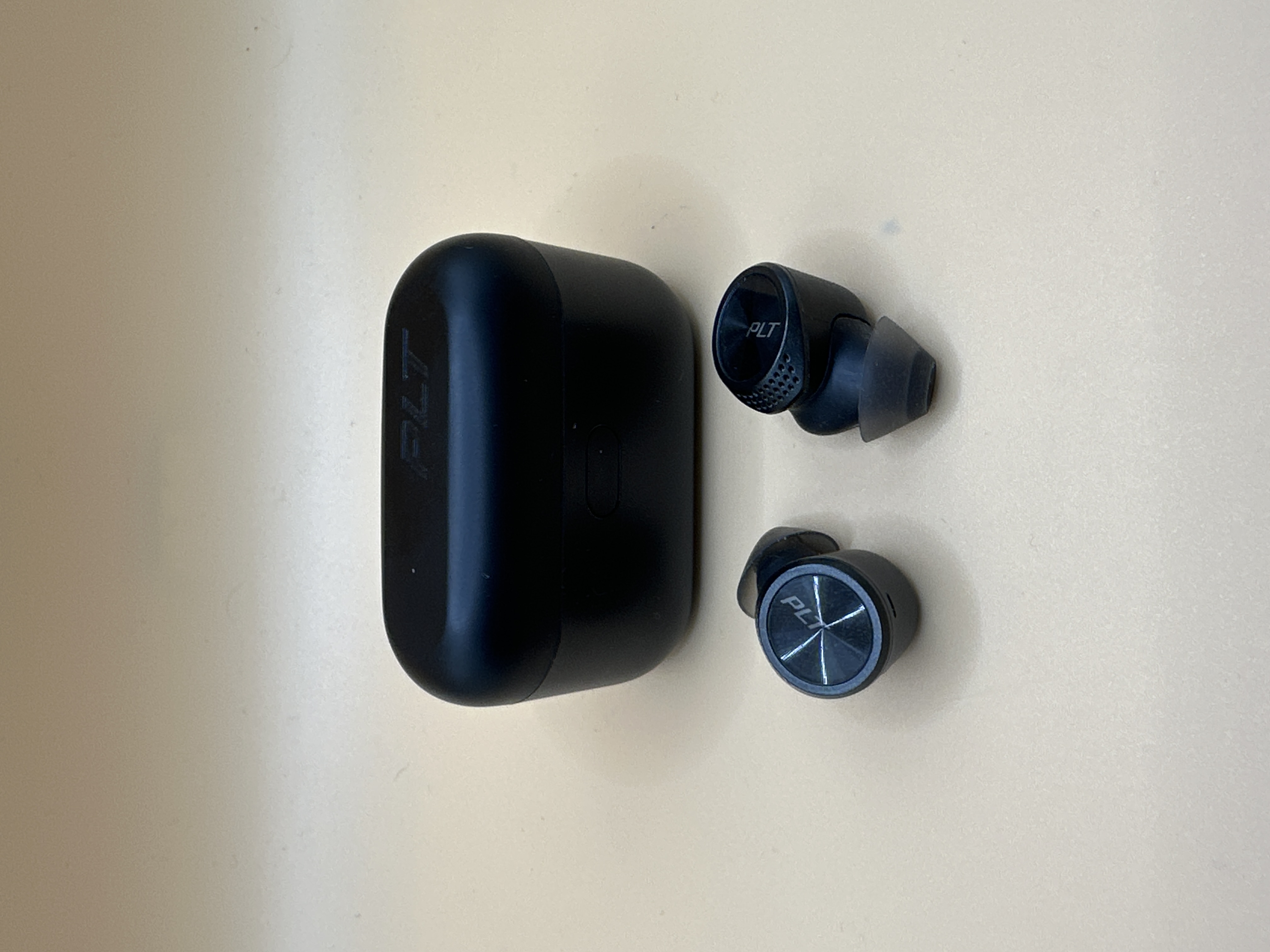 Plantronics BackBeat écouteurs true wireless (PLT) avec boîtier de charge