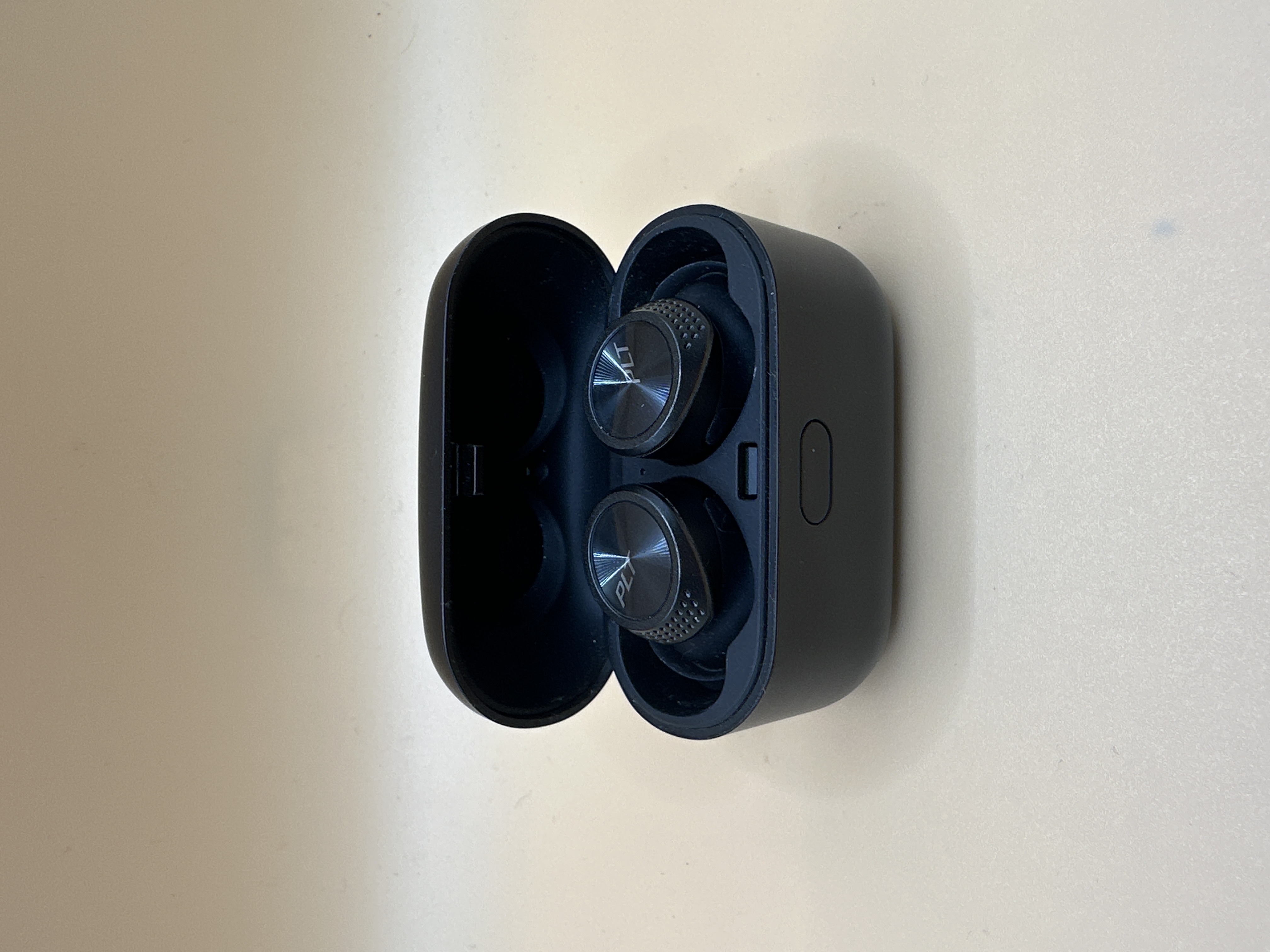 Plantronics BackBeat écouteurs true wireless (PLT) avec boîtier de charge — photo 2