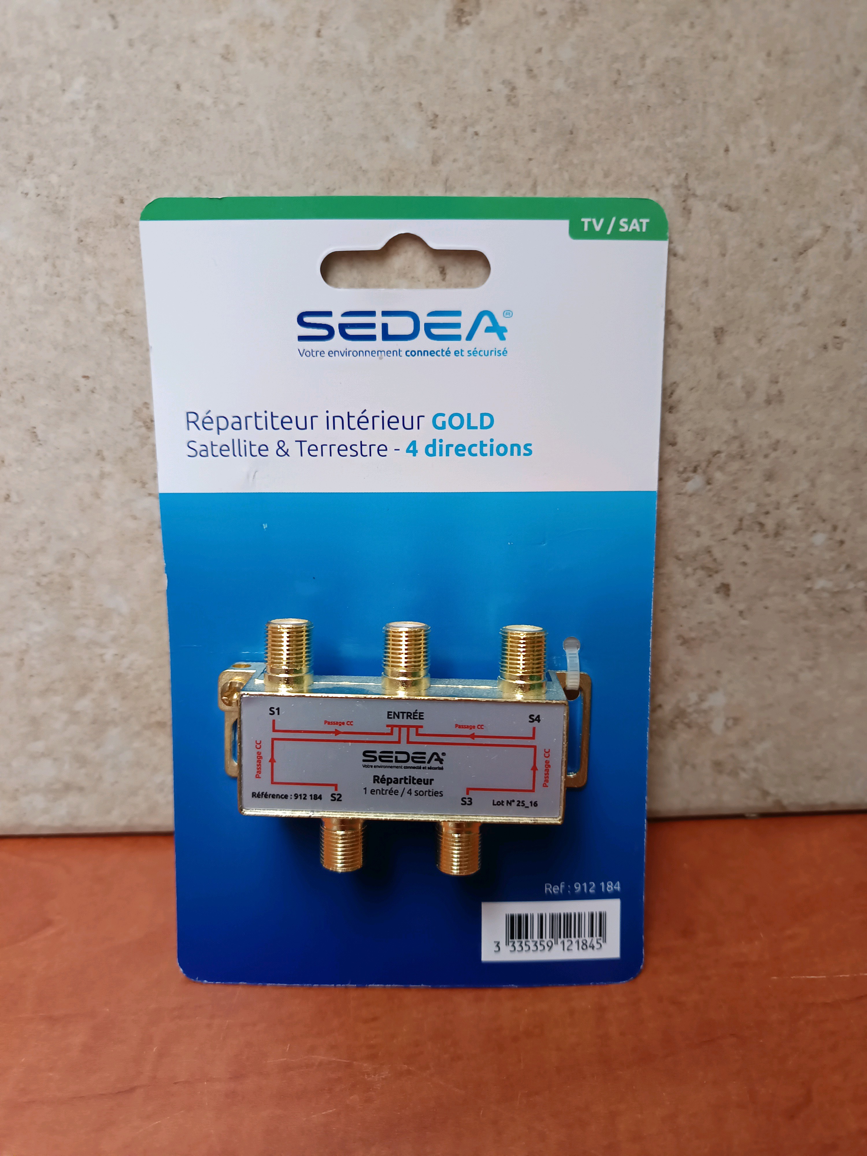 SEDEA Répartiteur intérieur GOLD 4 directions TV/SAT (Satellite & Terrestre)
