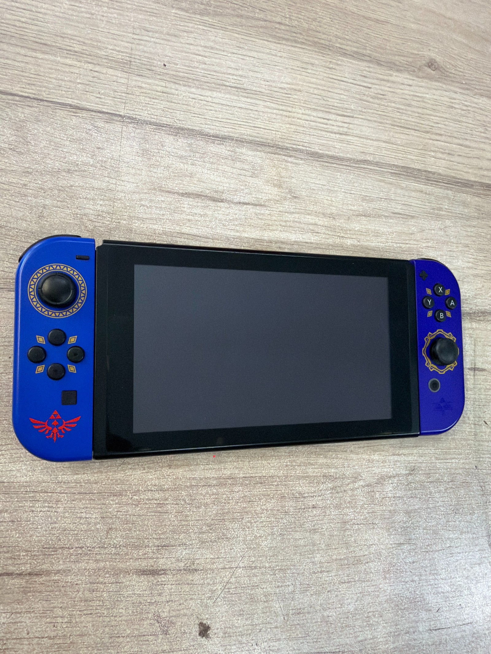 Nintendo Switch (console) avec manettes bleues thème Zelda (tiers) — photo 2
