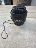 Objectif Nikon AF-S DX Nikkor 35mm f/1.8G — photo 1