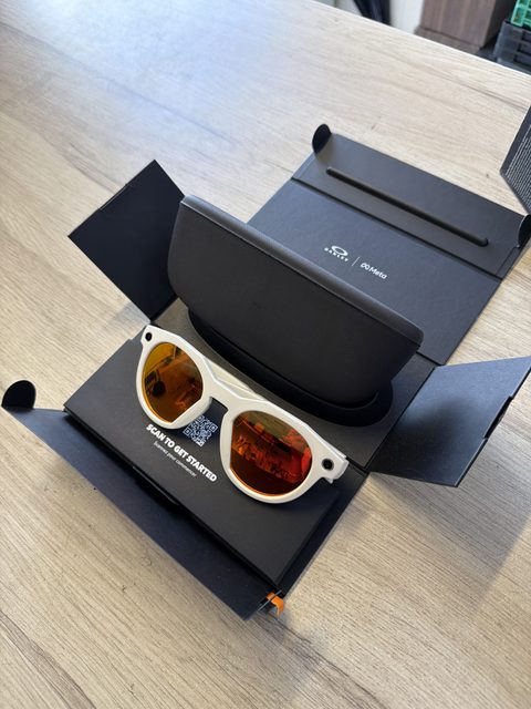 Lunettes connectées IA Meta Oakley HSTN monture gris